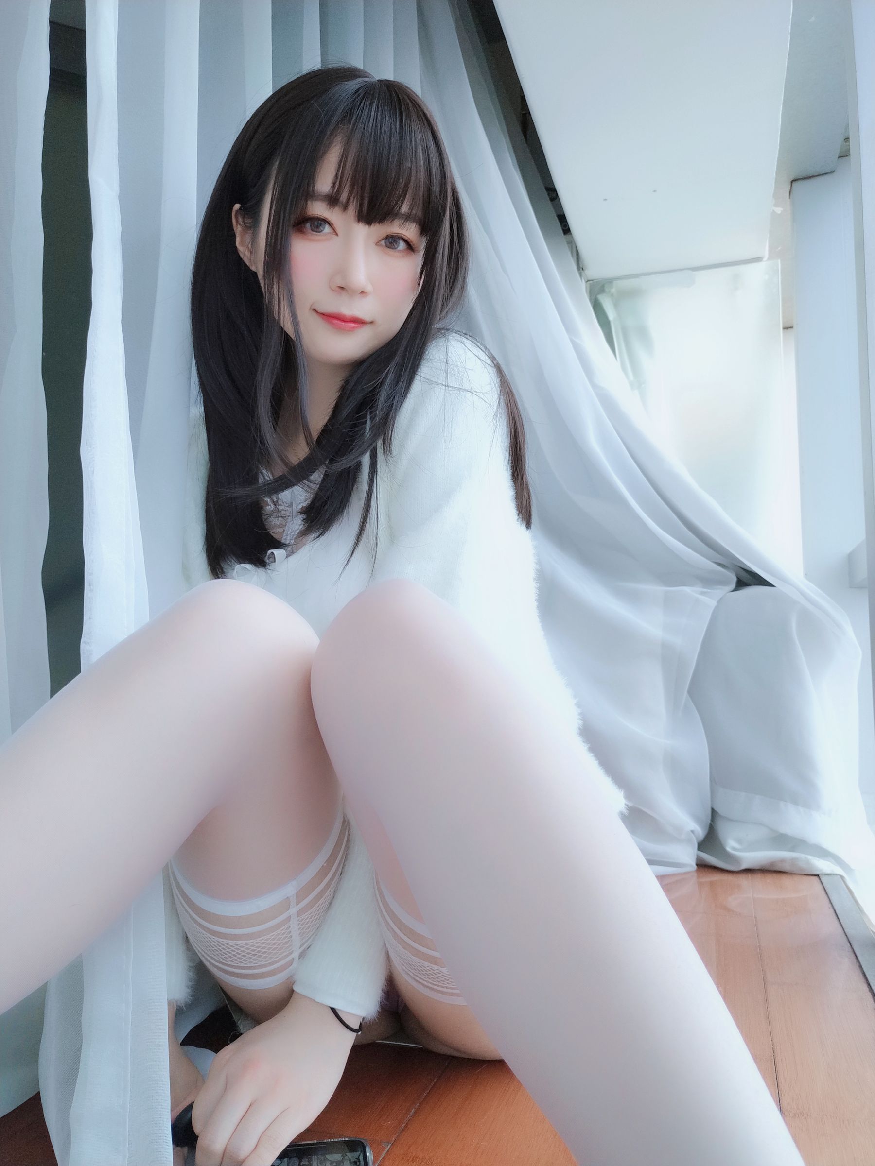 [COS福利] Coser小姐姐白银 - 白蕾丝
