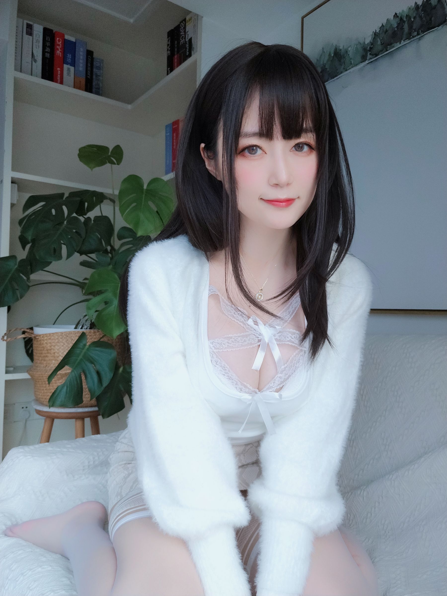 [COS福利] Coser小姐姐白银 - 白蕾丝