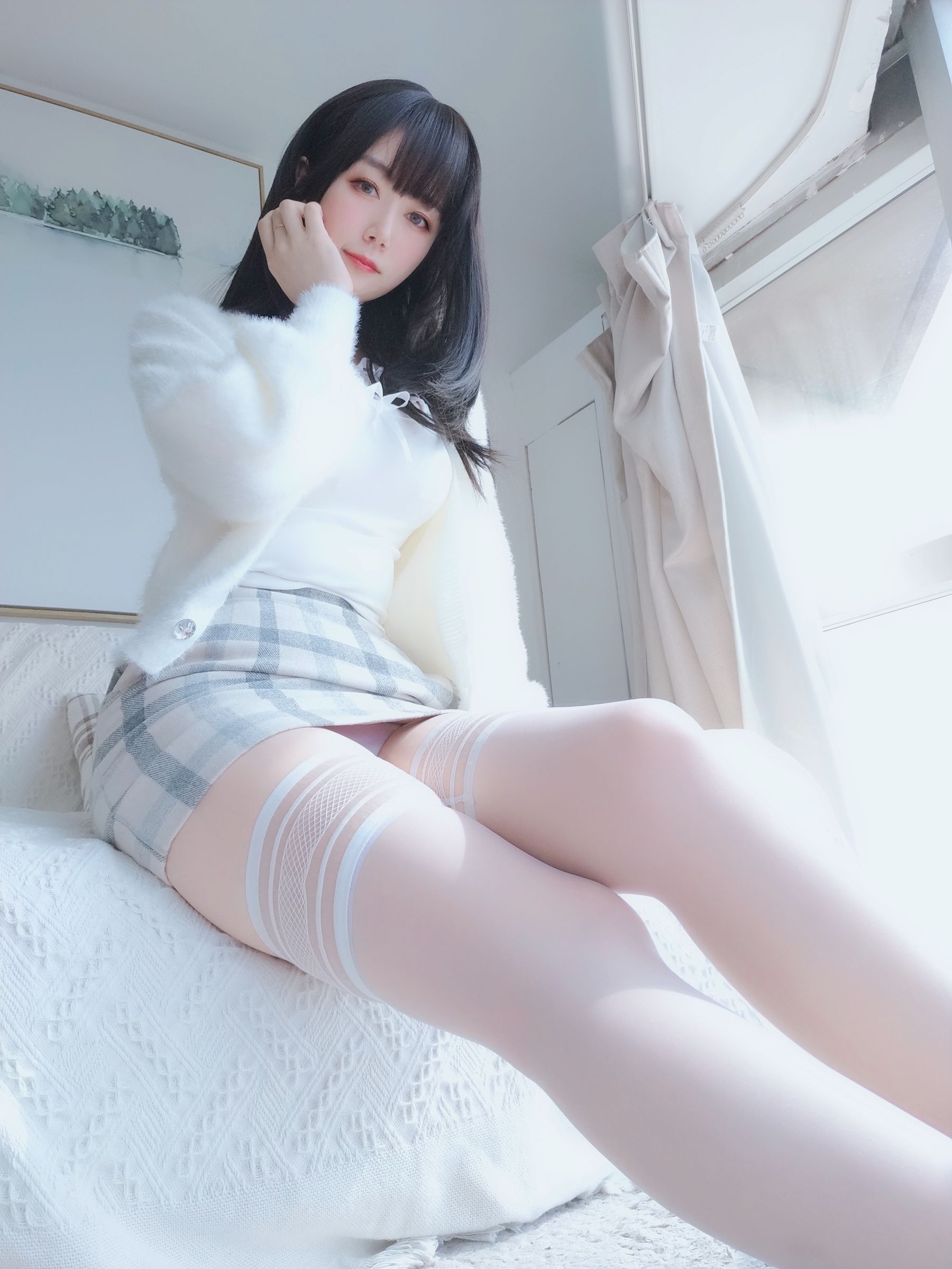 [COS福利] Coser小姐姐白银 - 白蕾丝