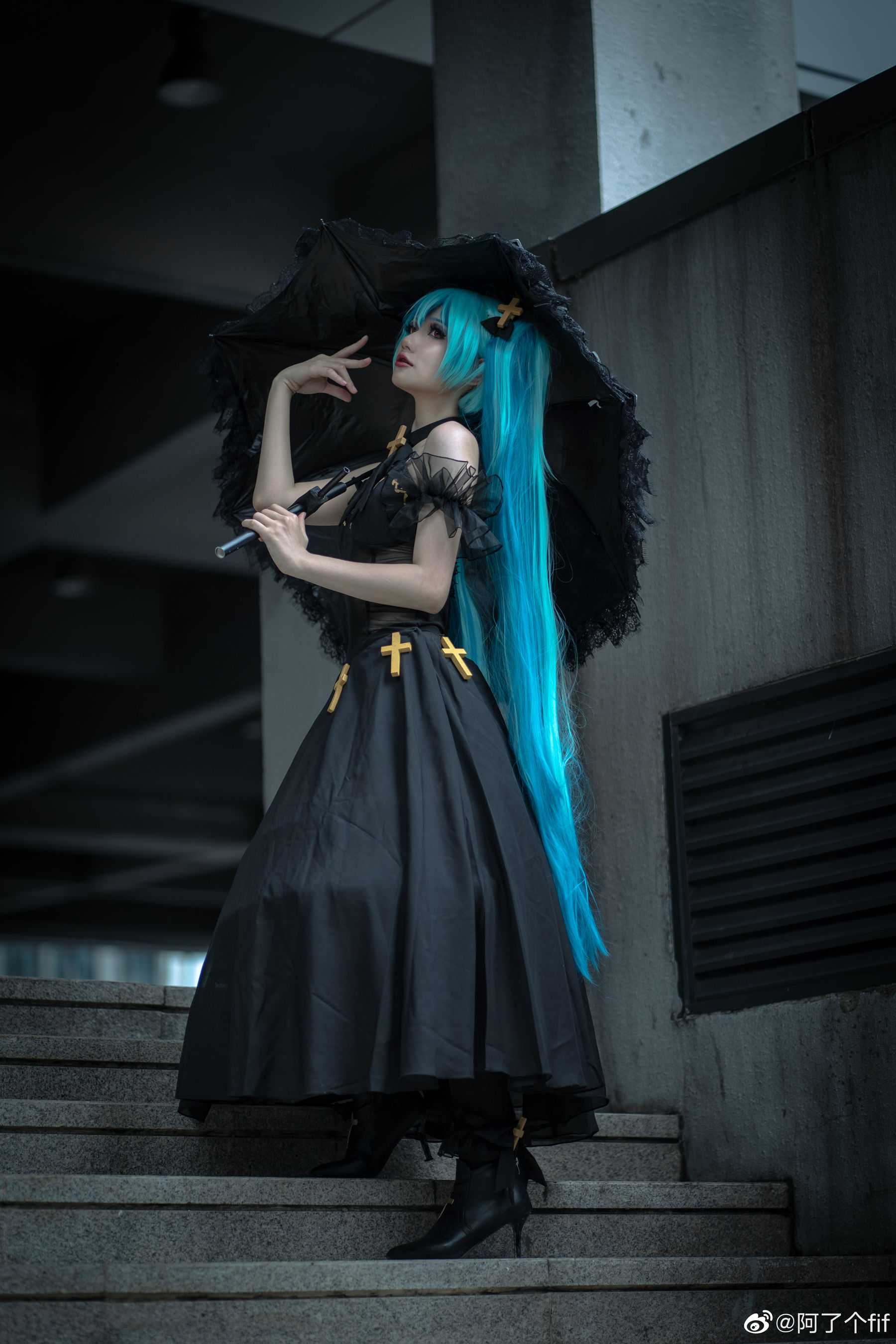 [COS福利] 动漫博主阿了个fifi - 初音