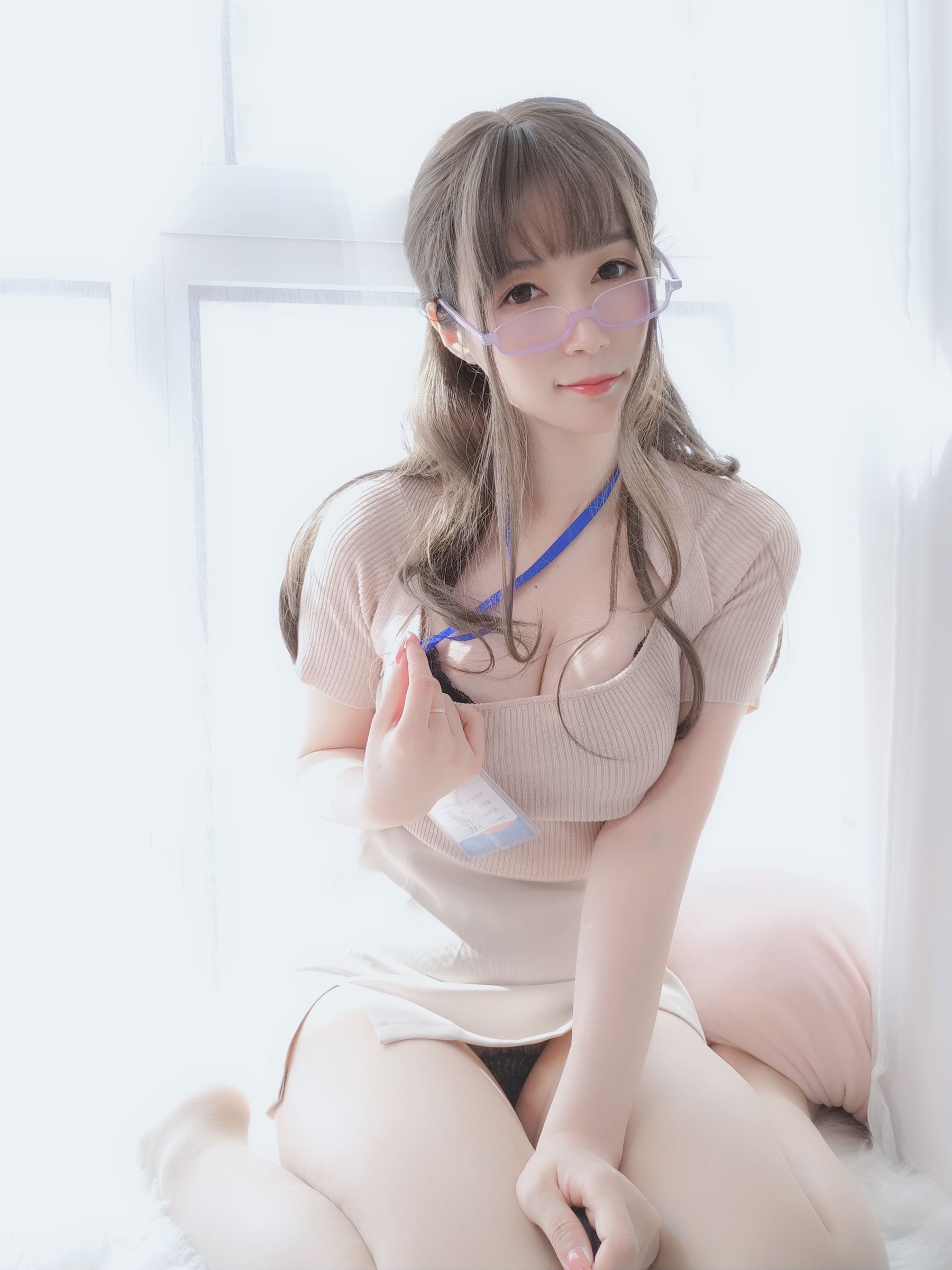 [COS福利] Coser小姐姐白银 - 私人医生