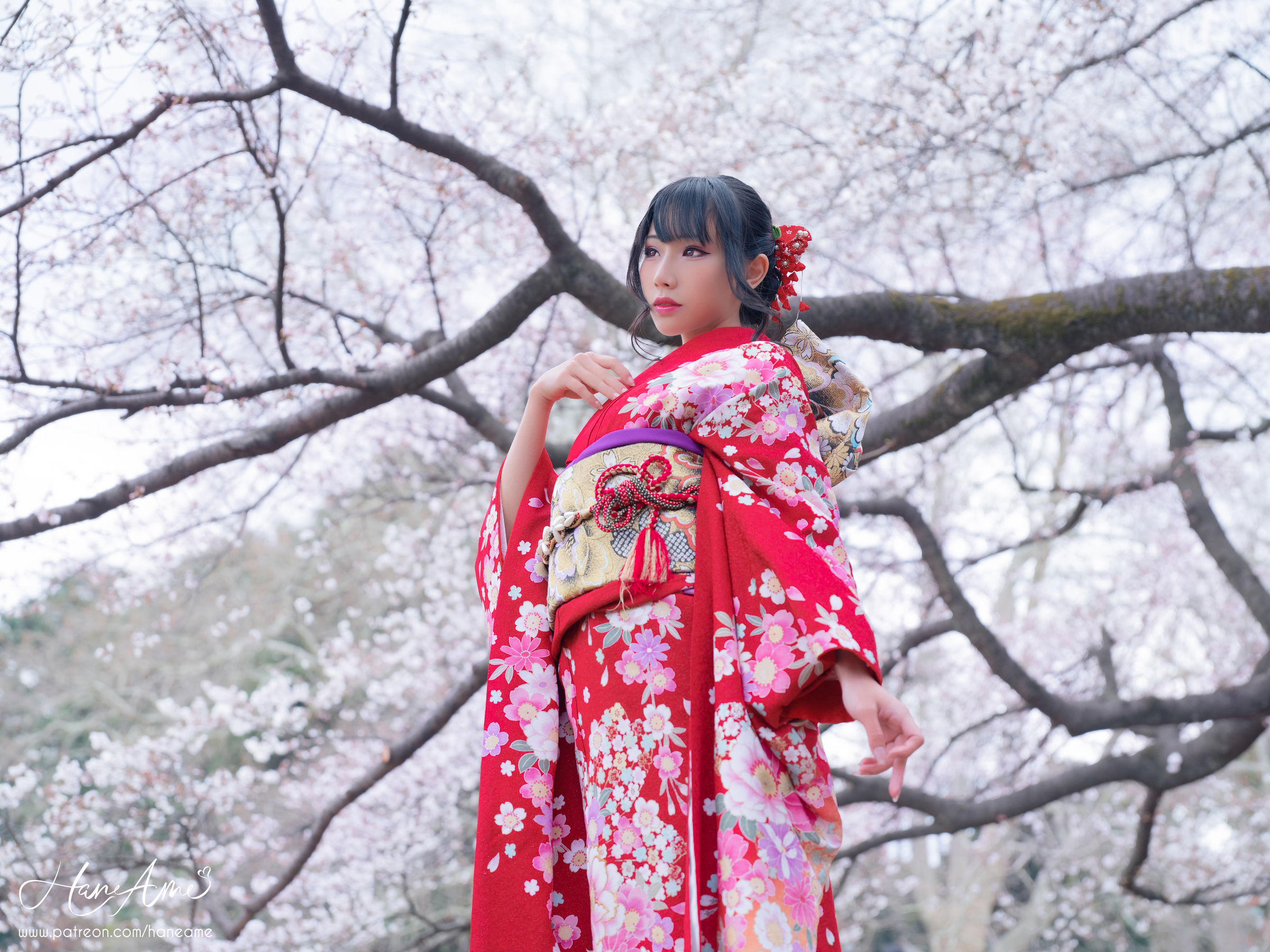 [COS福利] Hane Ame 雨波 - 赤紅和服