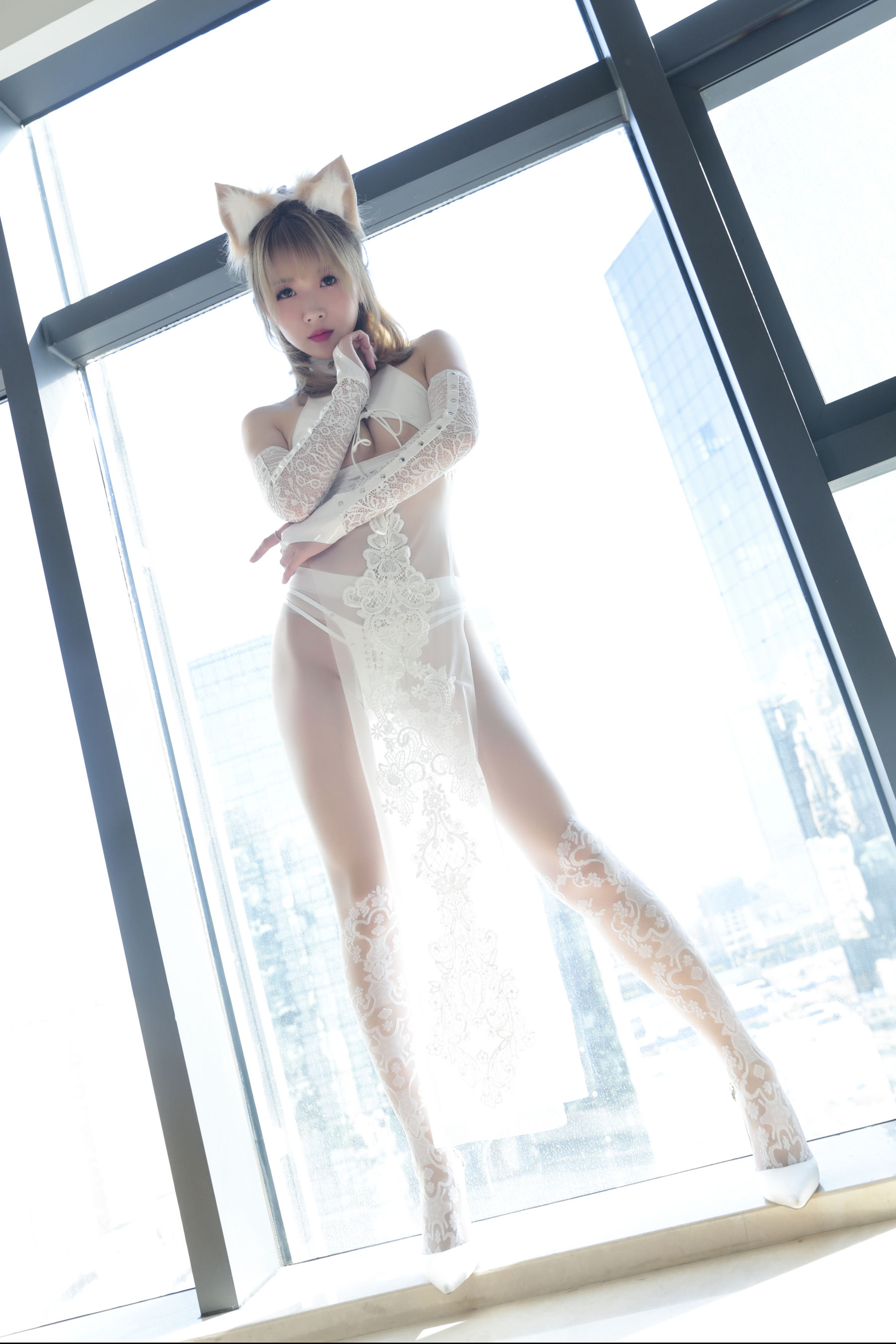 [COS福利] 斗鱼主播小女巫露娜 - 白色恋人