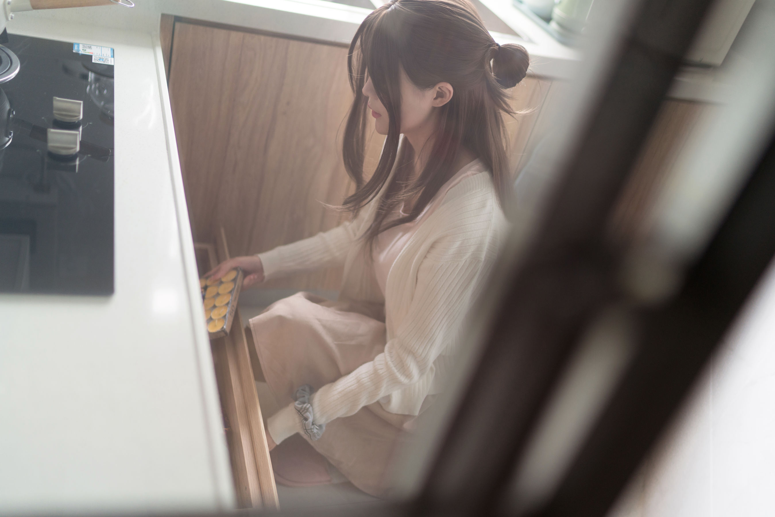 [COS福利] 萌妹子眼酱大魔王w - 人妻丝袜红茶