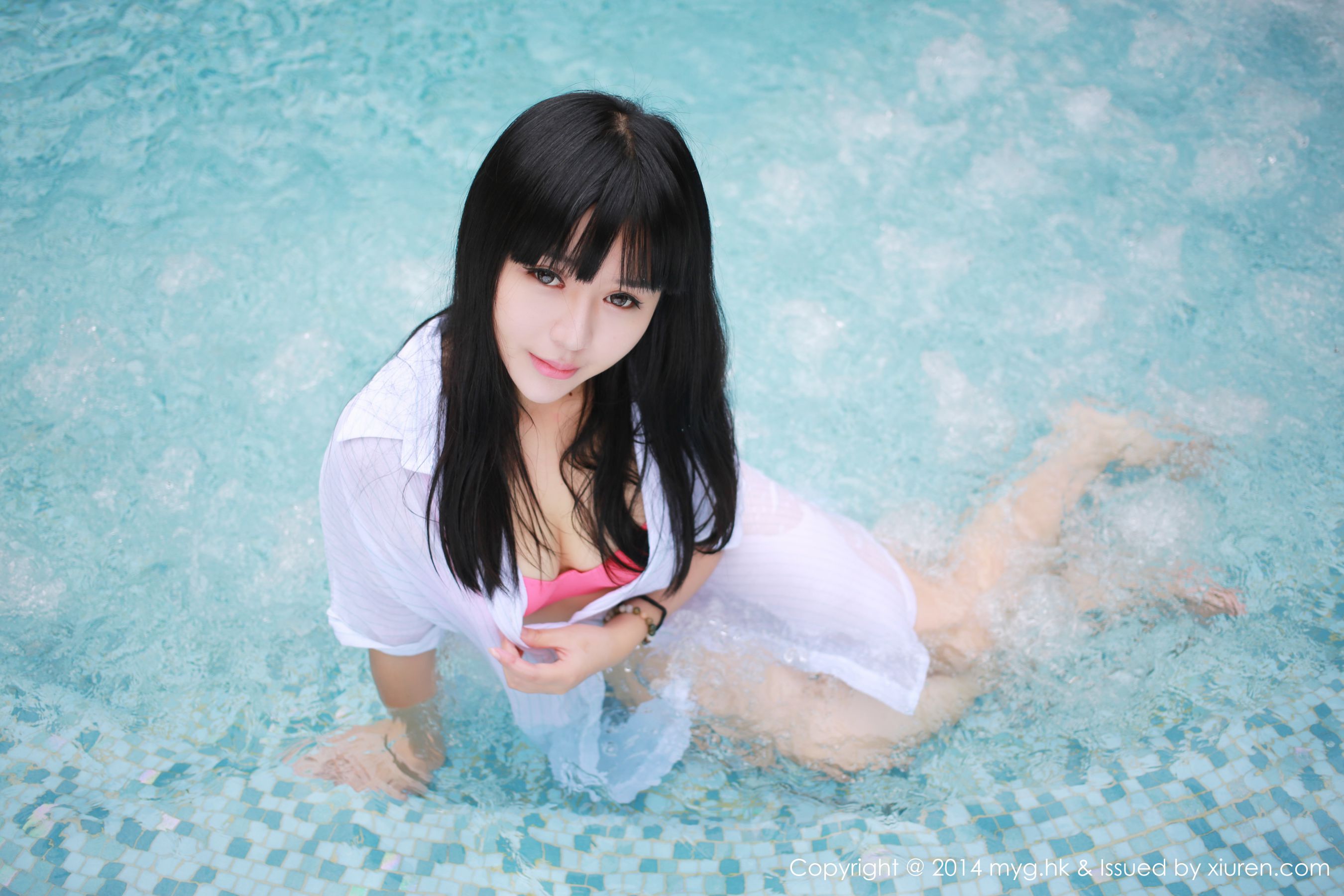 八宝icey《外拍内衣+湿身》 [美媛馆MyGirl] Vol.022