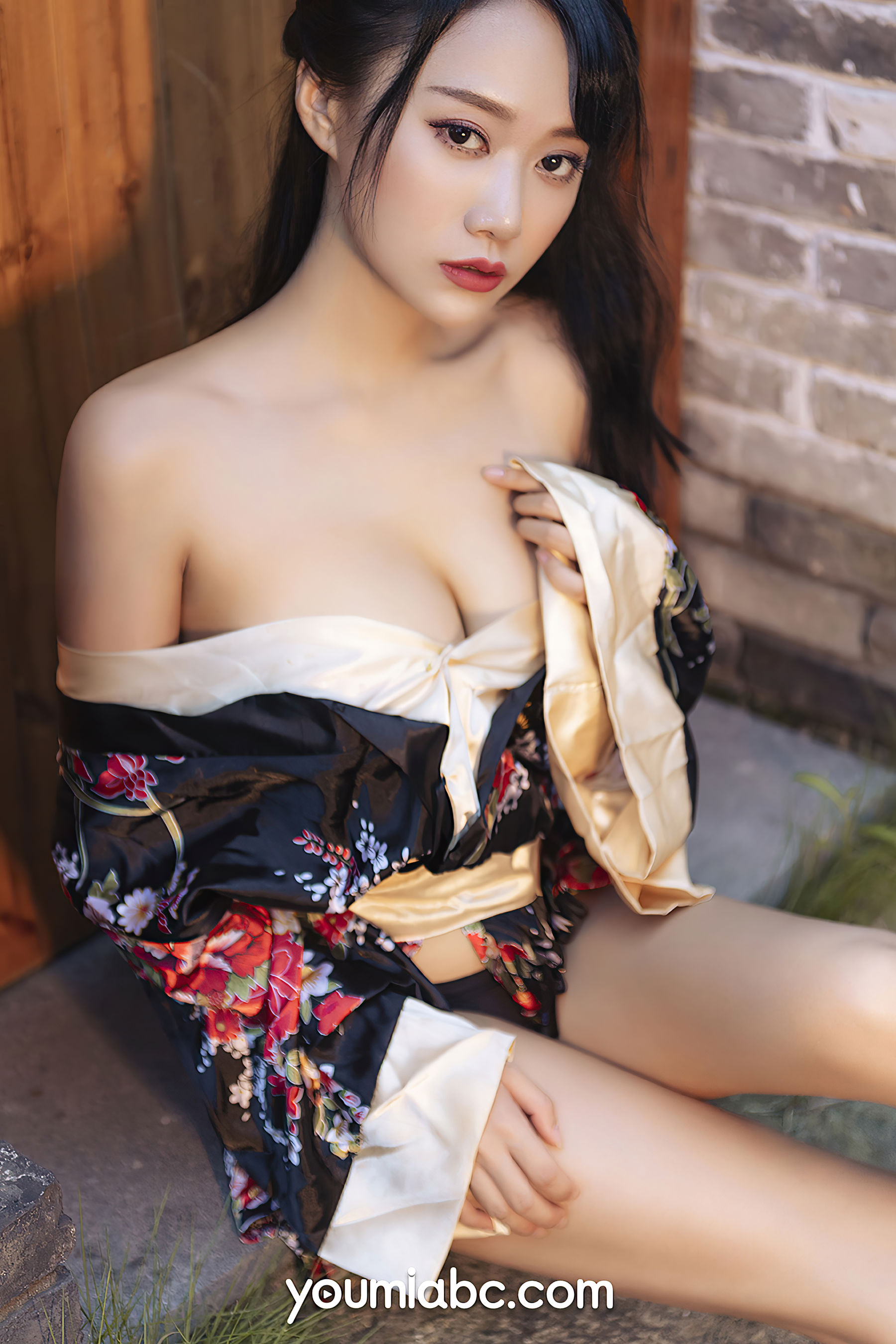 [尤蜜YouMiabc]  何嘉颖 和风煦女