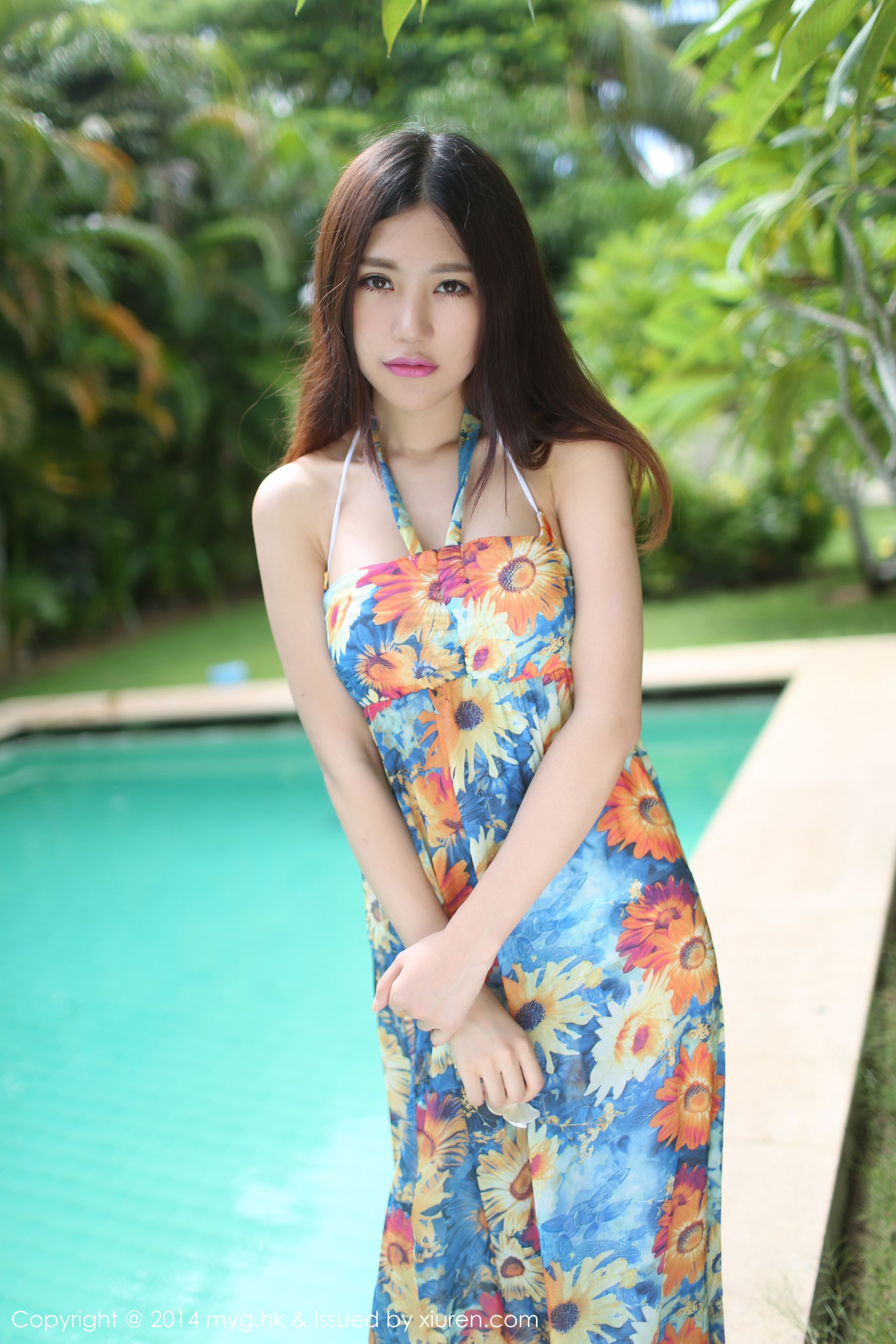 绮里嘉ula《三亚旅拍》2套比基尼+长裙 [美媛馆MyGirl] Vol.057