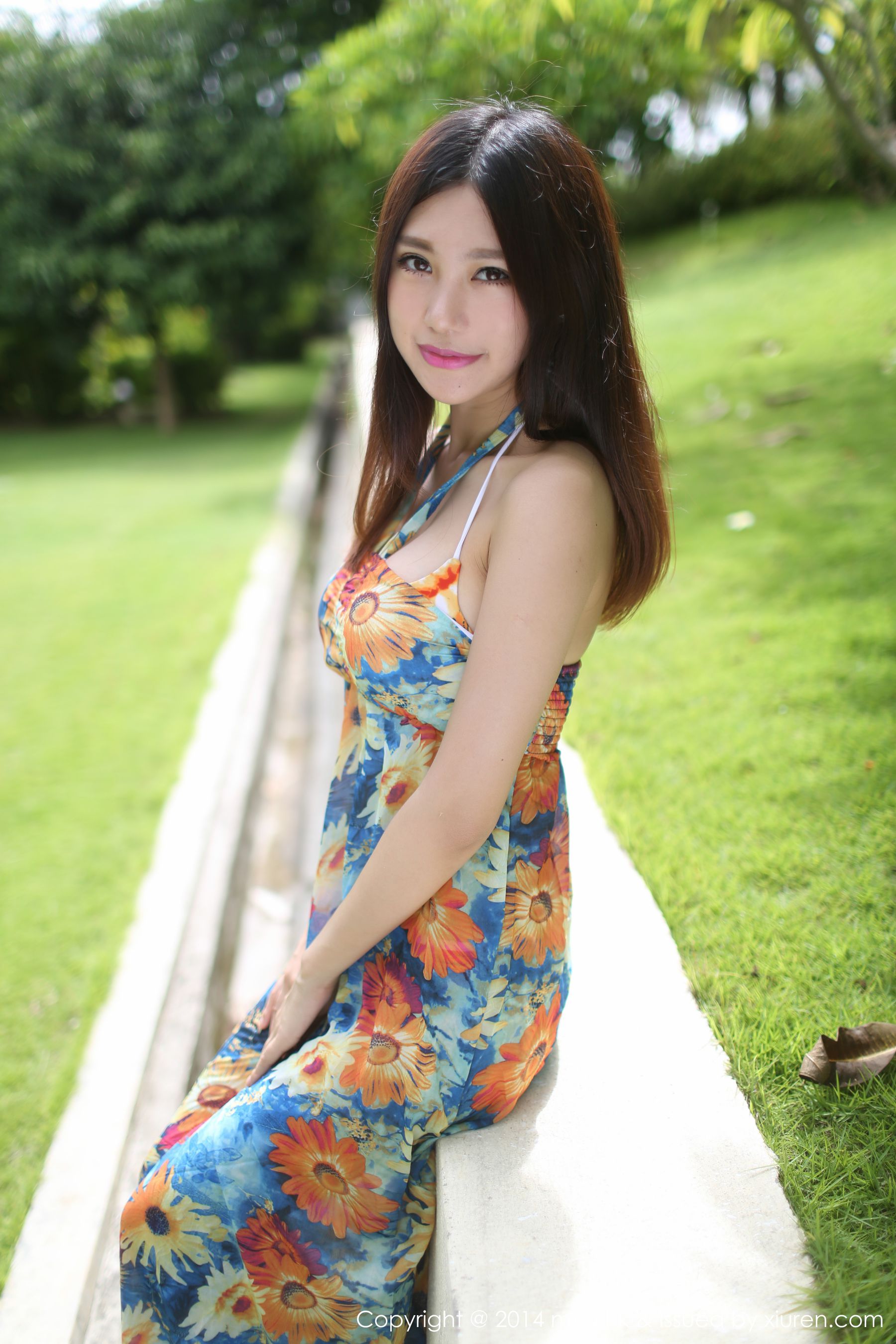 绮里嘉ula《三亚旅拍》2套比基尼+长裙 [美媛馆MyGirl] Vol.057