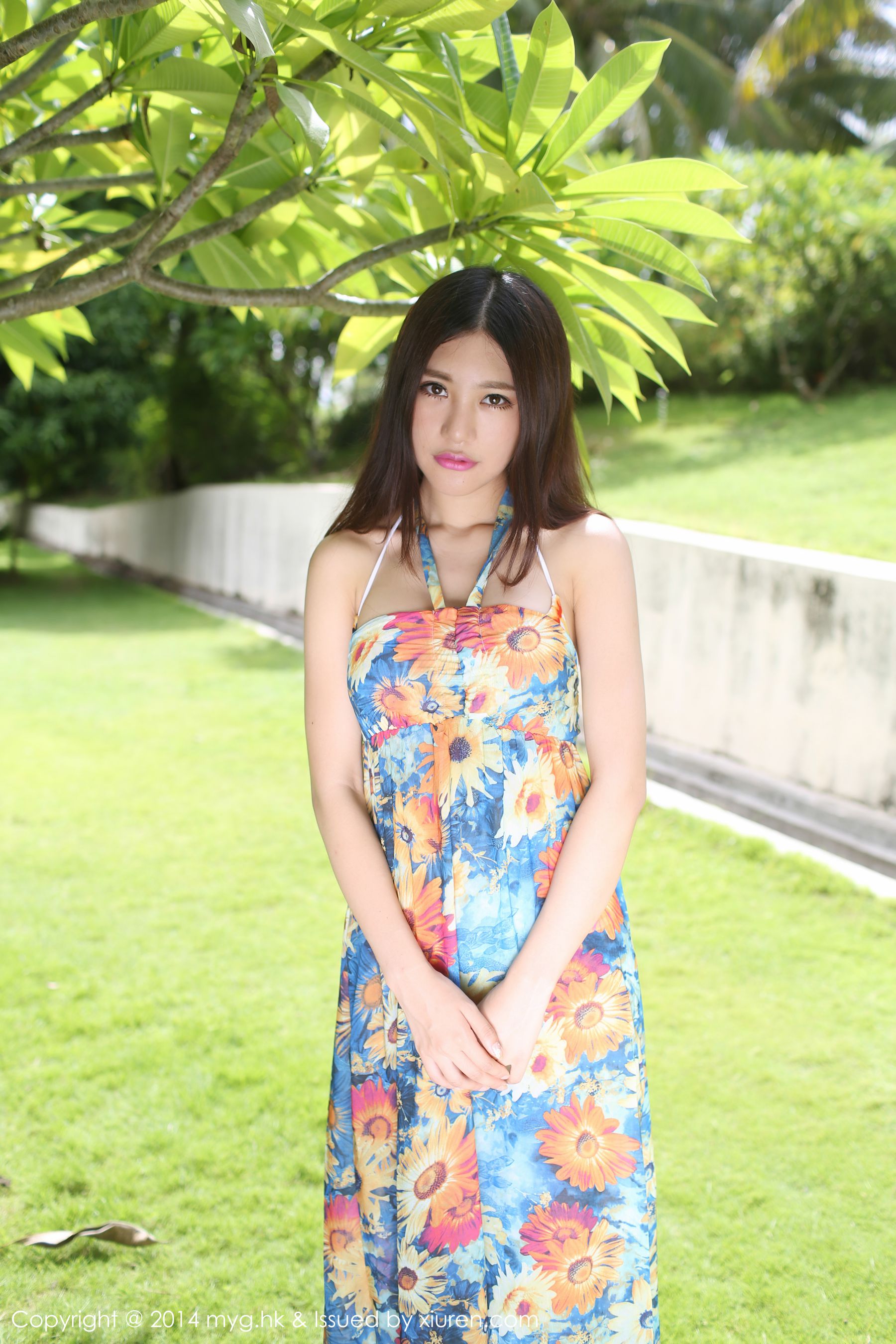 绮里嘉ula《三亚旅拍》2套比基尼+长裙 [美媛馆MyGirl] Vol.057