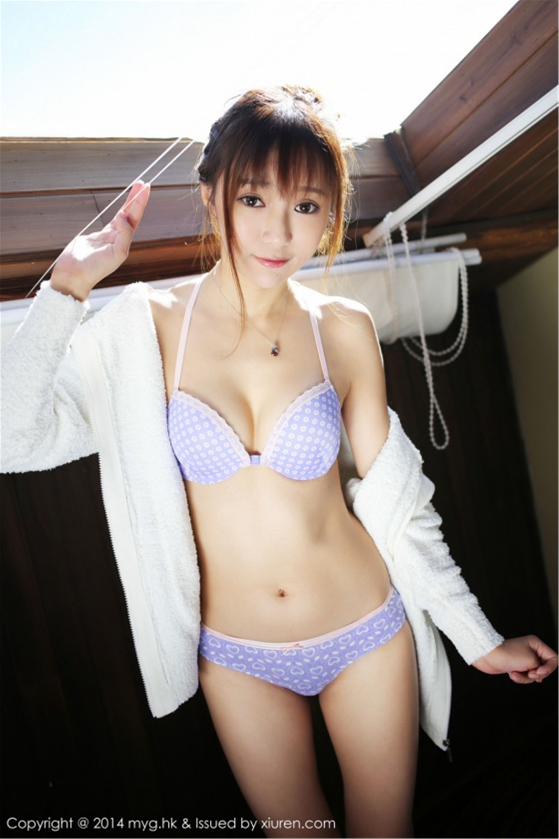 王馨瑶yanni《丽江旅拍》睡衣+2套内衣 [美媛馆MyGirl] Vol.068