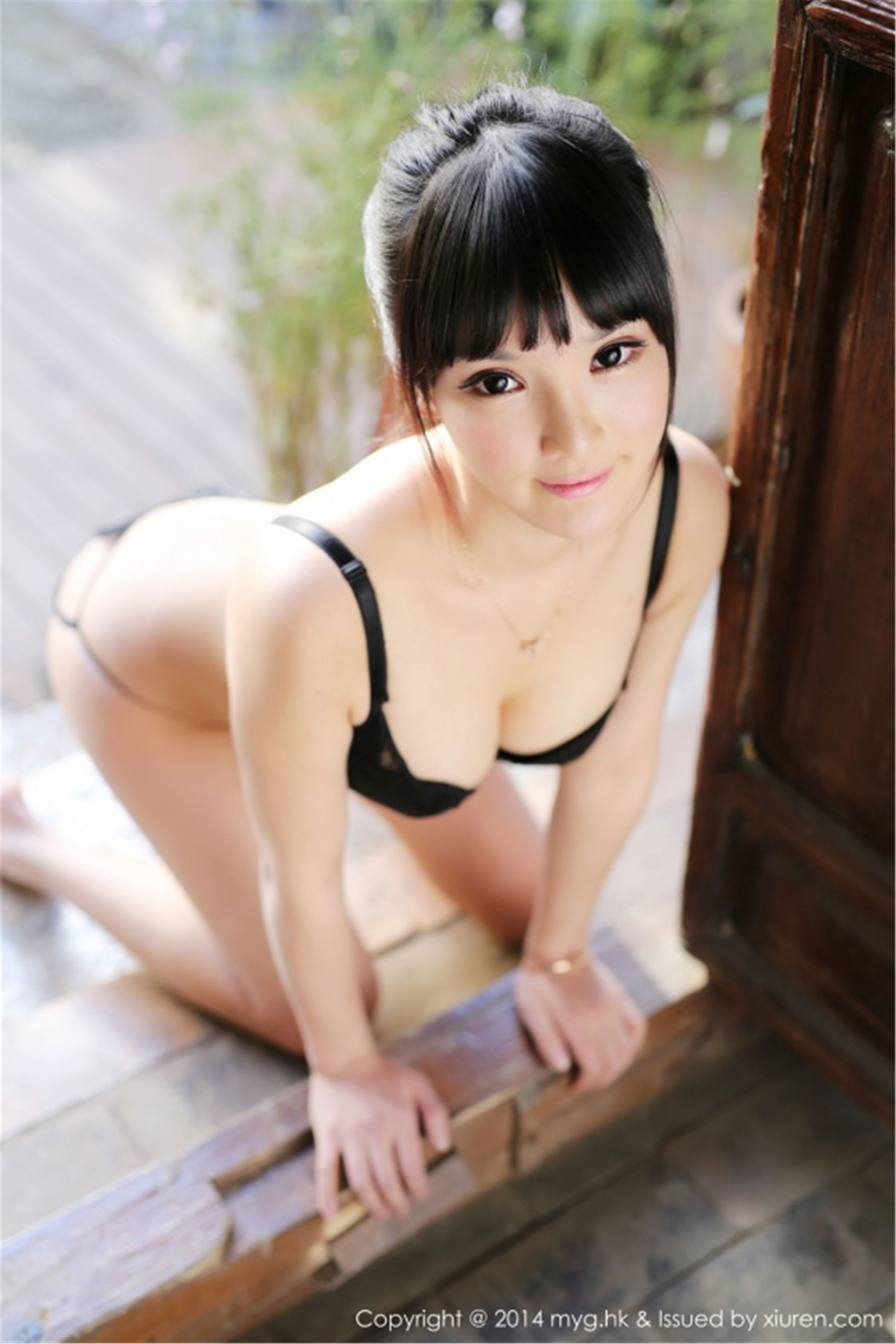 妮儿Bluelabel《外拍2套清新内衣》 [美媛馆MyGirl] Vol.070