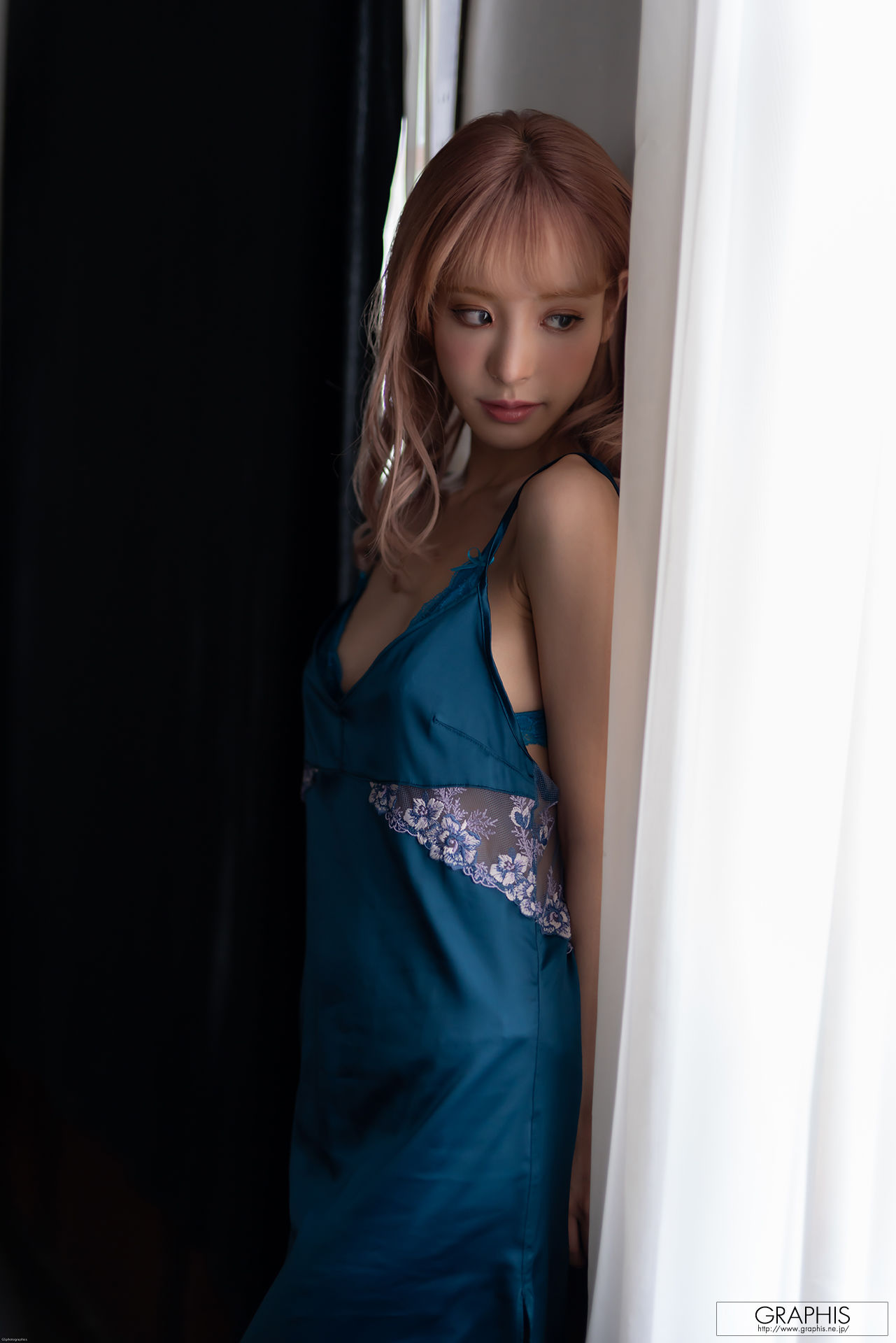 [Graphis] Special - Kana Momonogi 桃乃木かな Change!
