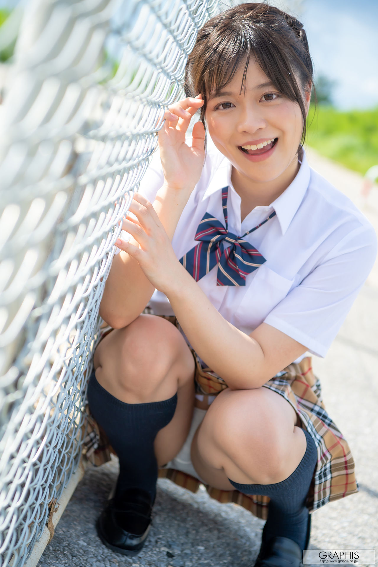 [Graphis] Special - Kanon Kanade 奏音かのん Playing Love