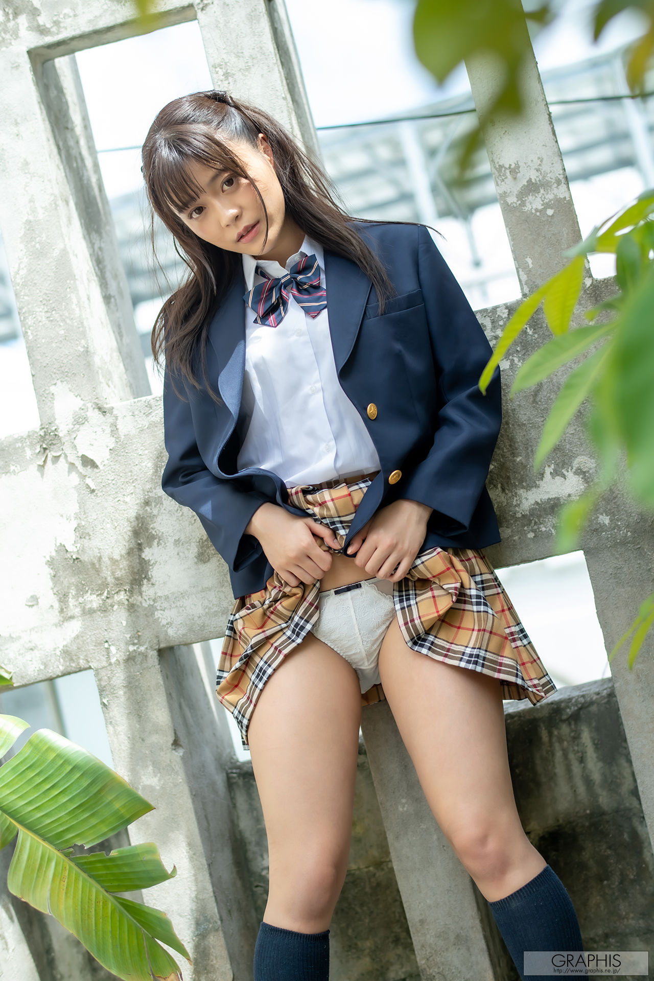 [Graphis] Special - Kanon Kanade 奏音かのん Playing Love