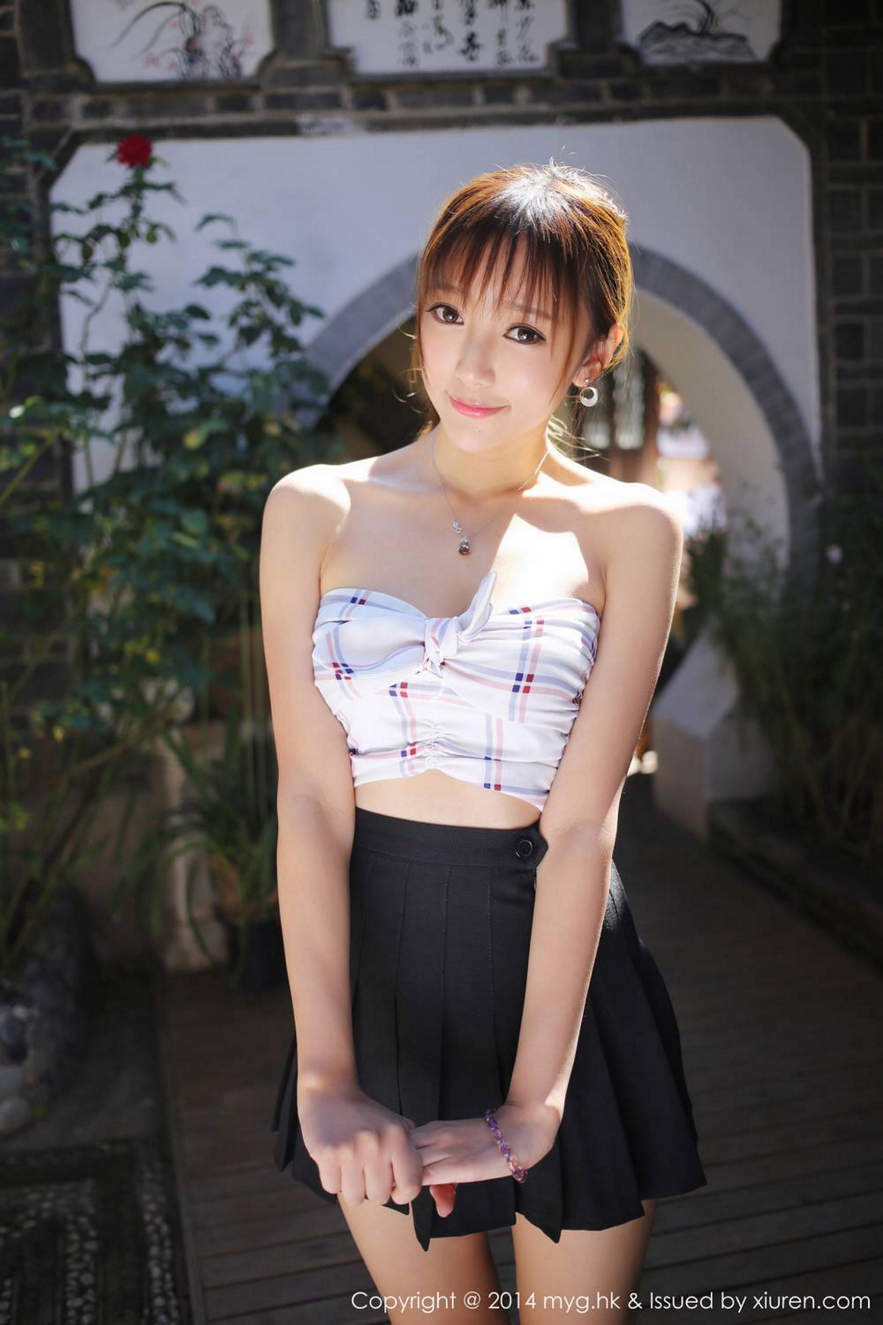 王馨瑶yanni《万种风情 主打旗袍系列》 [美媛馆MyGirl] Vol.080