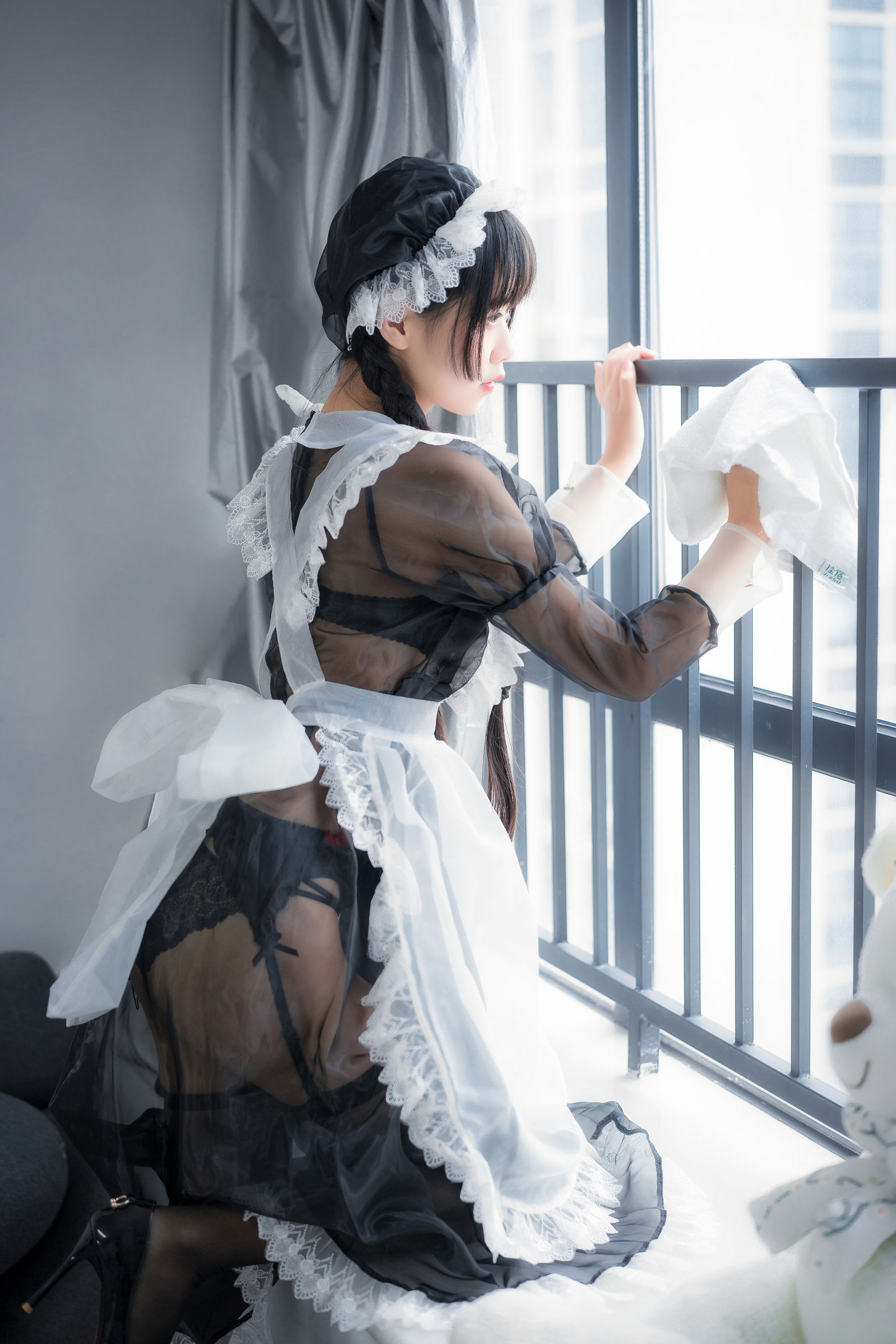 [COS福利] 阳光美少女萌芽儿o0 - 透明女仆2