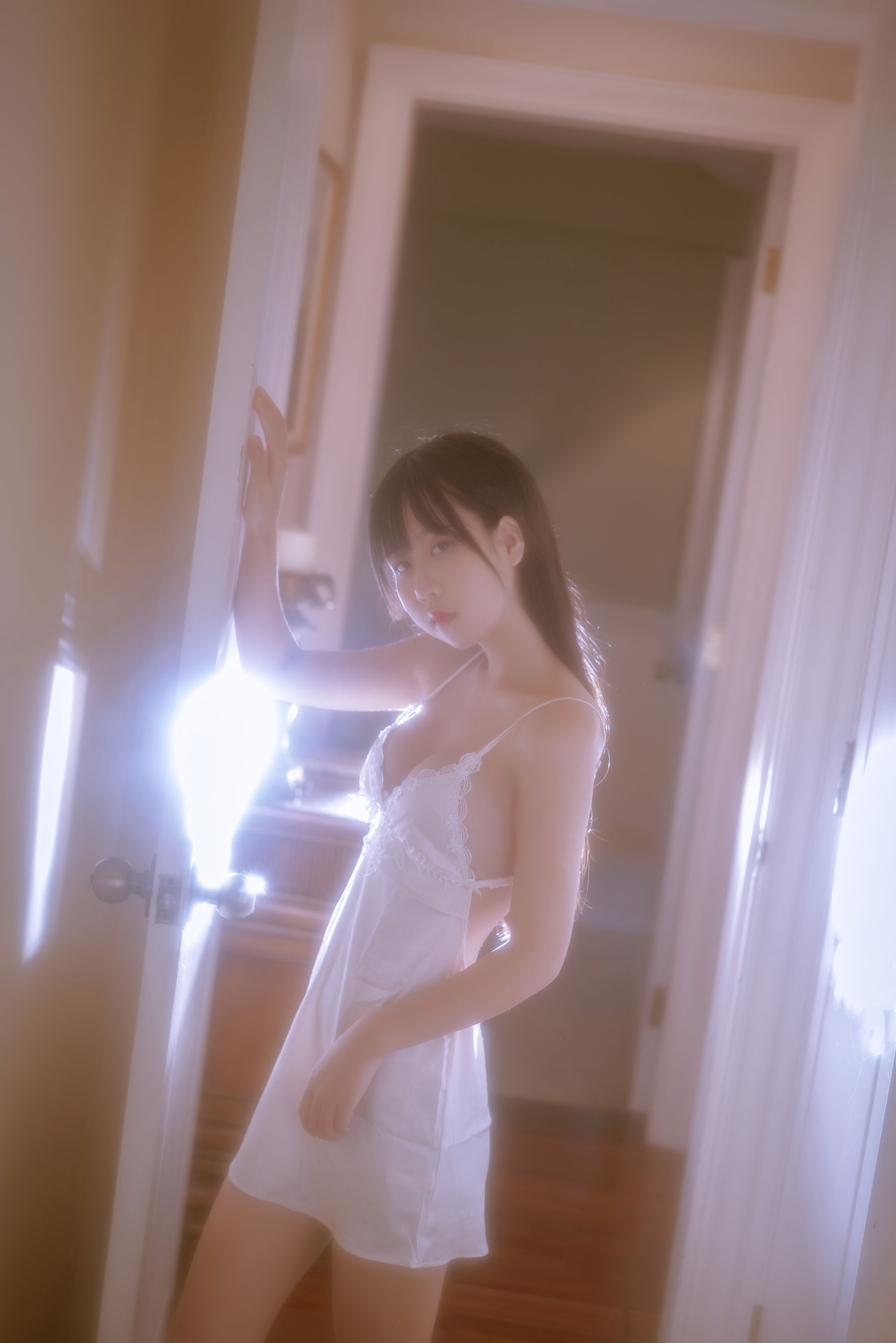 [COS福利] 阳光美少女萌芽儿o0 - 遐 私房