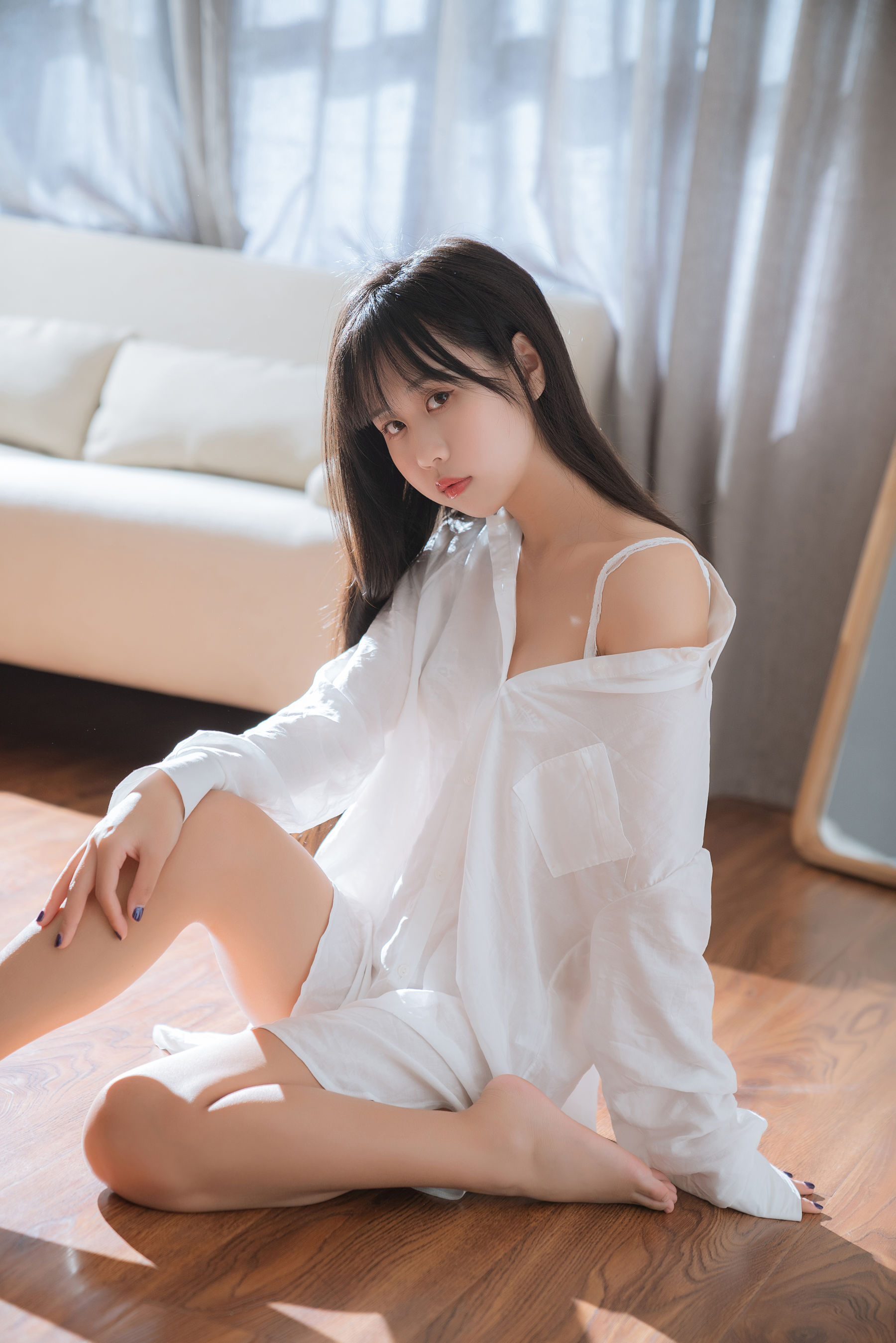 [COS福利] 阳光美少女萌芽儿o0 - 浴缸