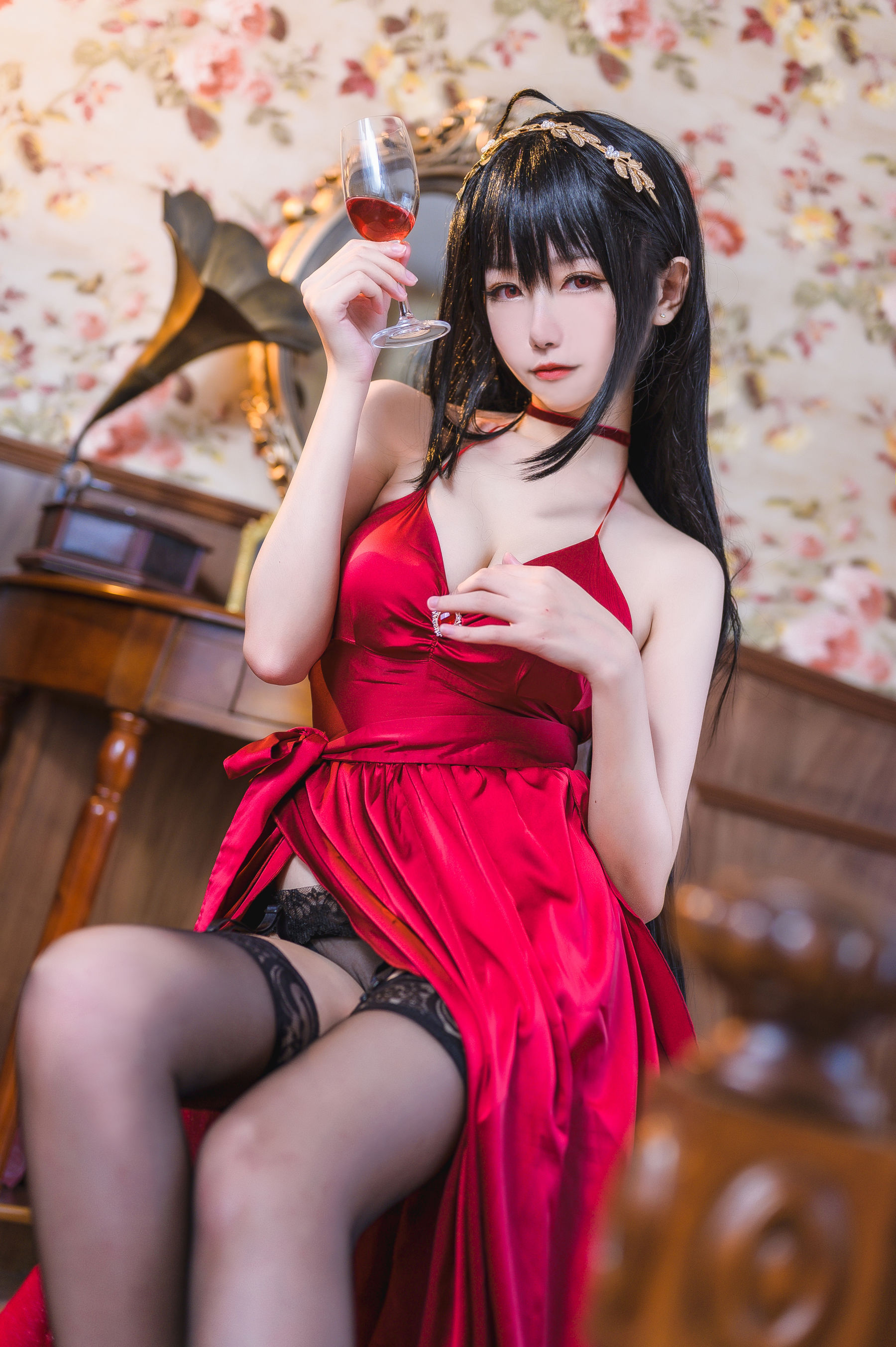 [COS福利] 微博妹子Momoko葵葵 - 大凤之礼服
