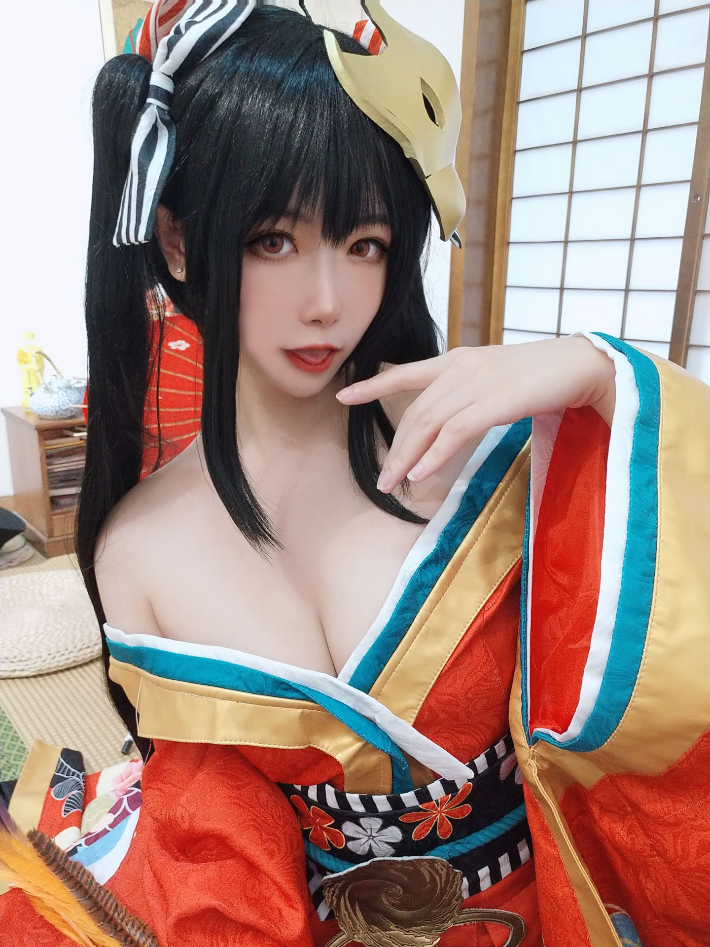 [COS福利] 微博妹子Momoko葵葵 - 大凤之自拍