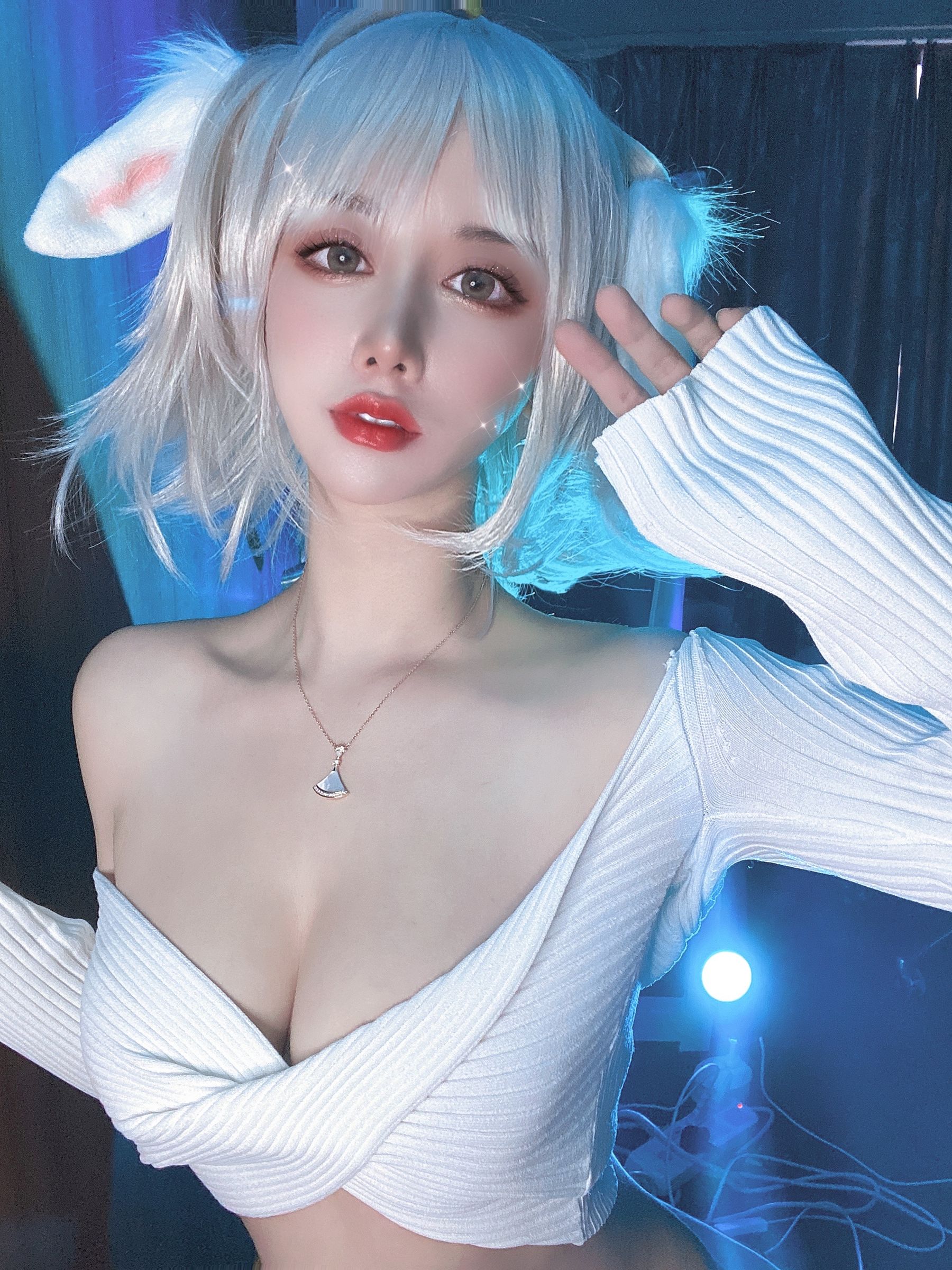 [COS福利] 斗鱼米线线sama写真 - 兔子小姐