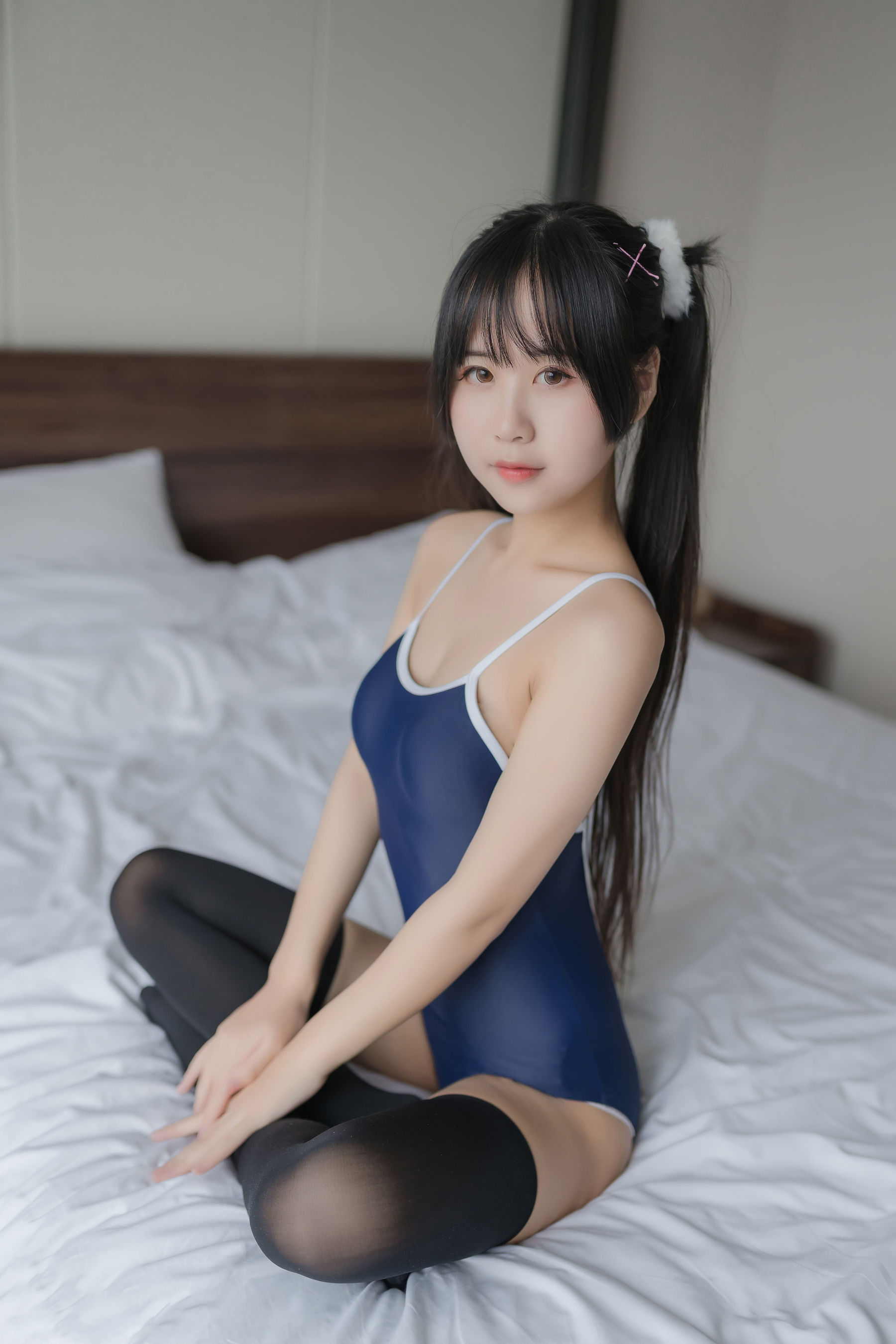 [COS福利] 阳光美少女萌芽儿o0 - 双马尾死水库
