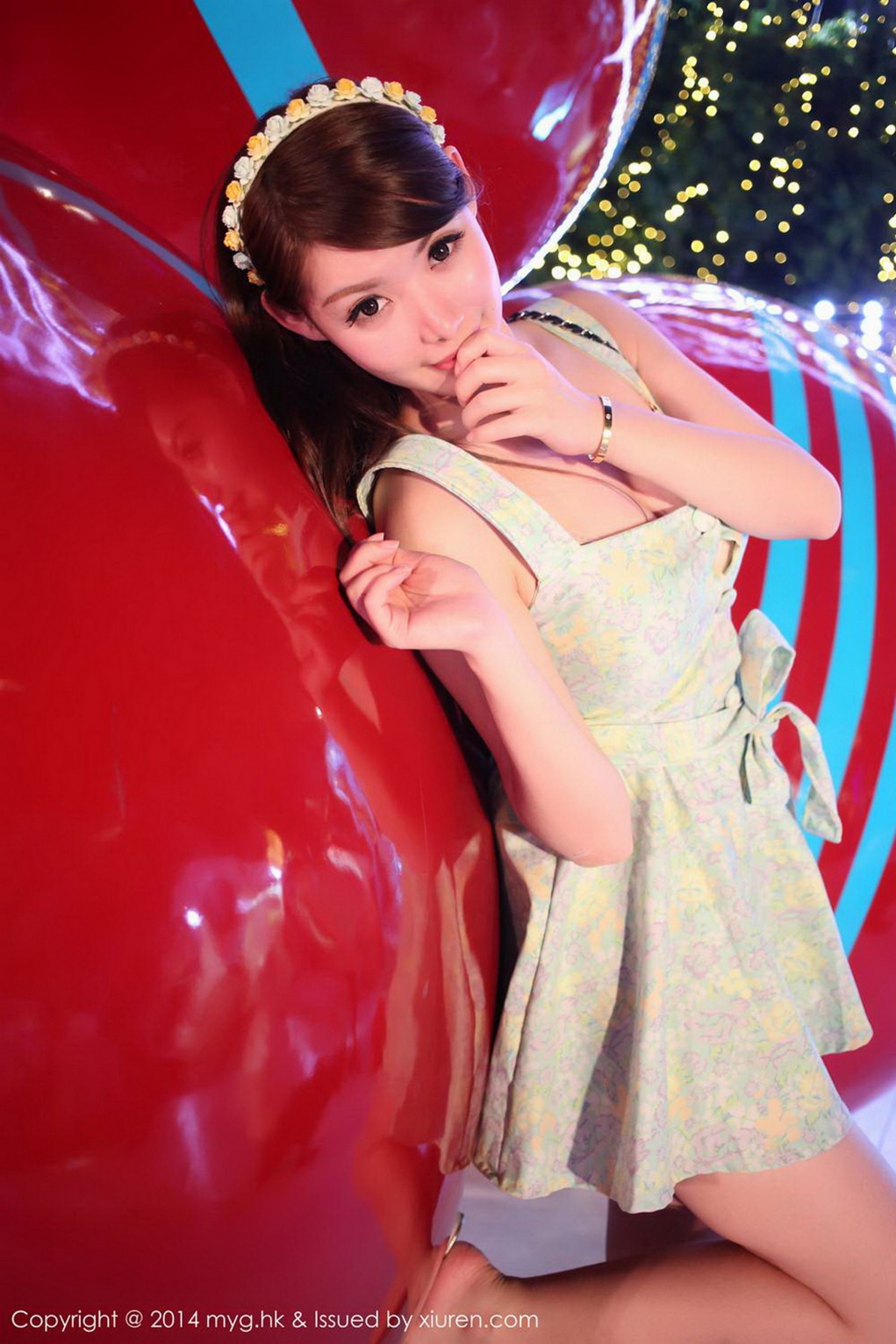 MARA醬《泰国旅拍》性感内衣+短裙街拍 [美媛馆MyGirl] Vol.085