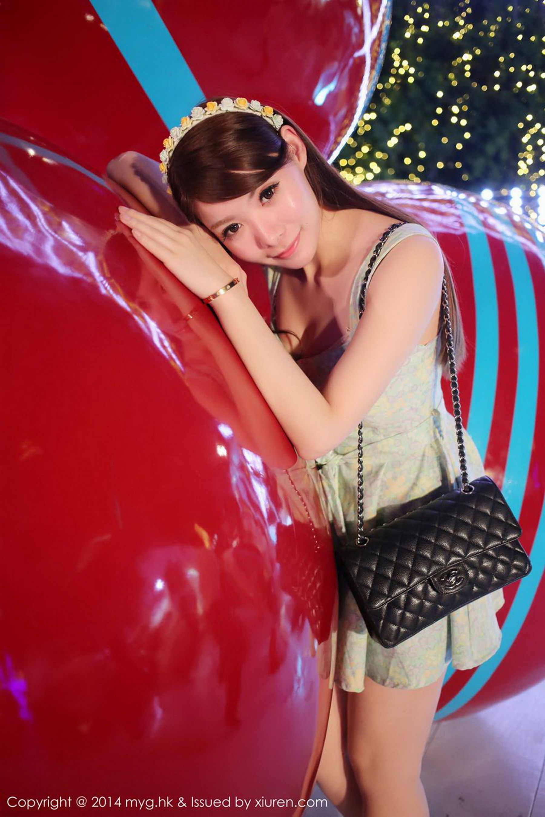 MARA醬《泰国旅拍》性感内衣+短裙街拍 [美媛馆MyGirl] Vol.085