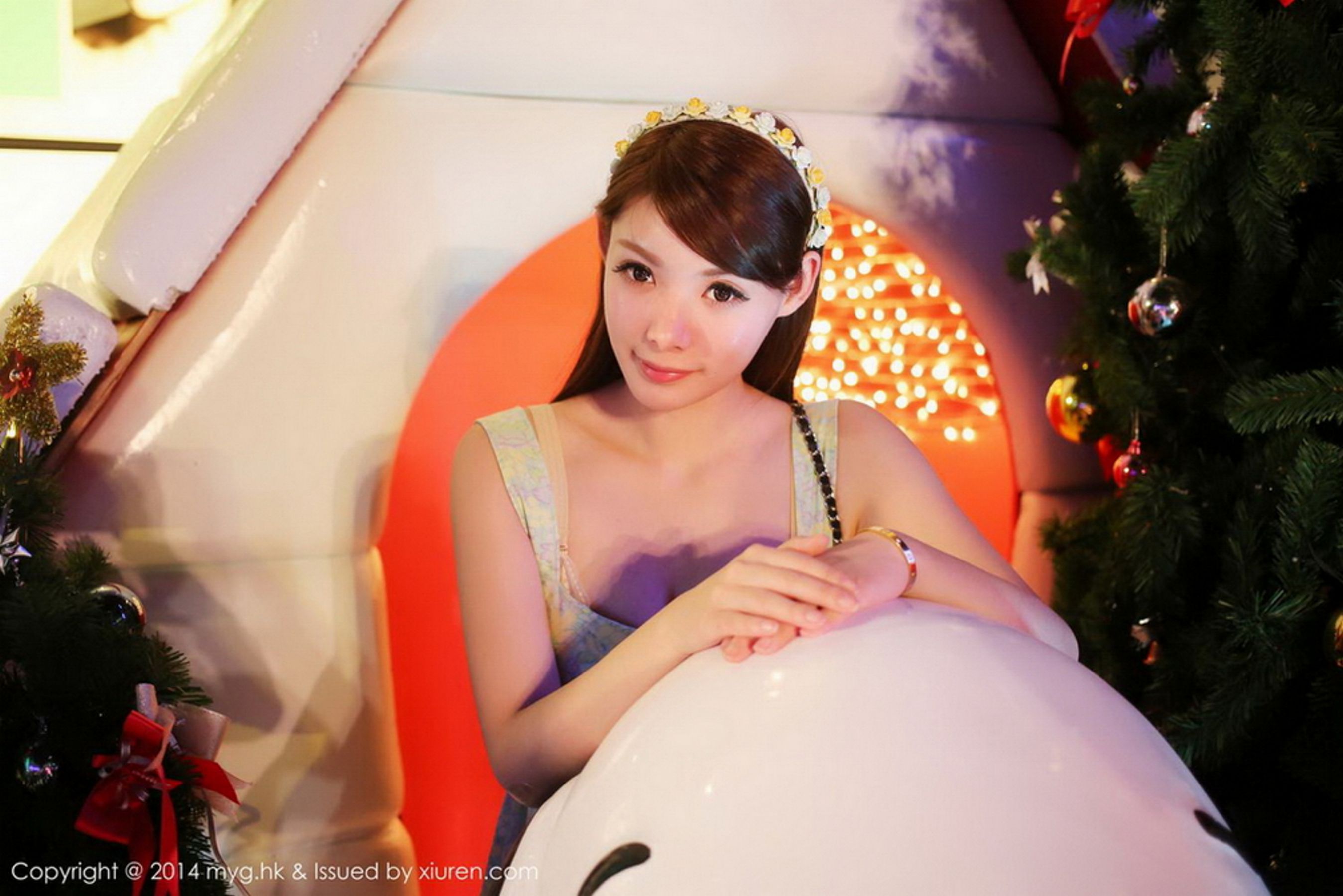 MARA醬《泰国旅拍》性感内衣+短裙街拍 [美媛馆MyGirl] Vol.085