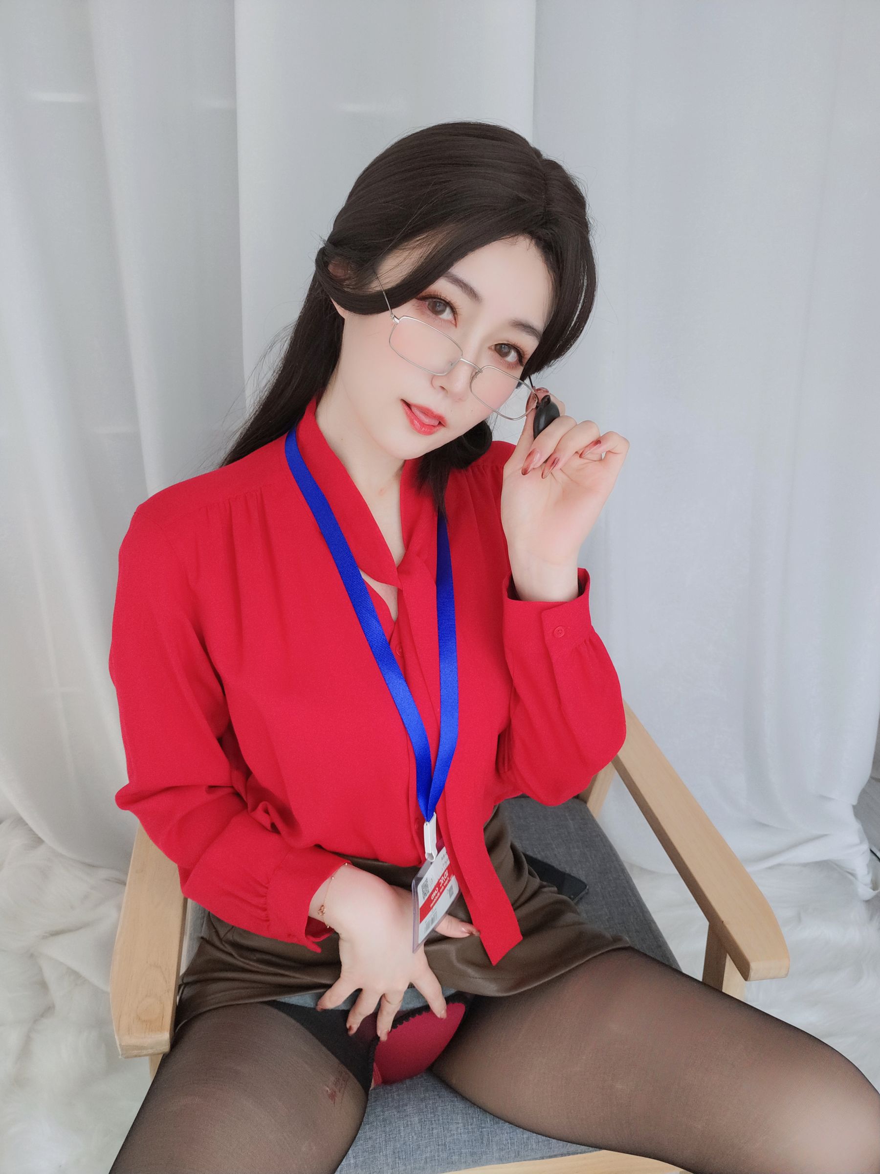 [COS福利] Coser小姐姐白银 - 新上任上司