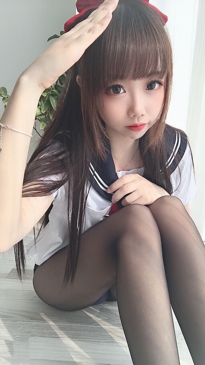 [COS福利] Cos小姐姐雪琪 - 黑丝JK死库水