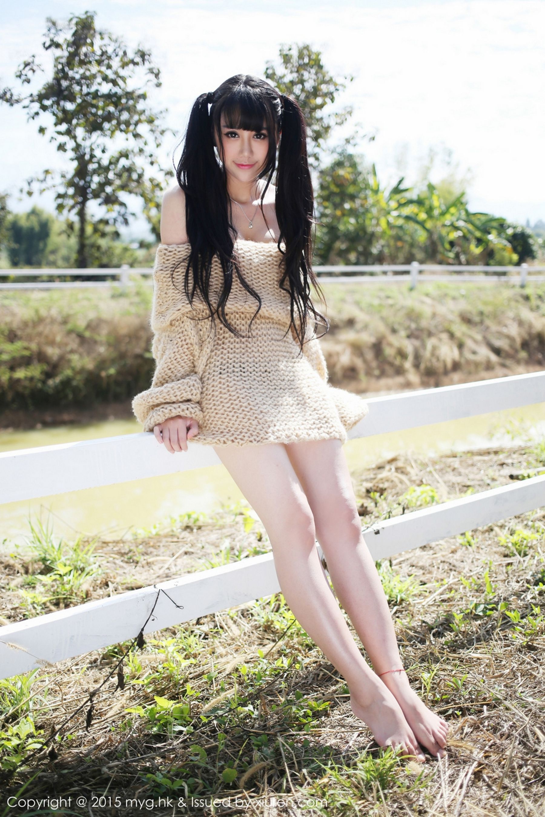 杨晓青儿《极品清新短裙+内衣外拍》 [美媛馆MyGirl] Vol.093
