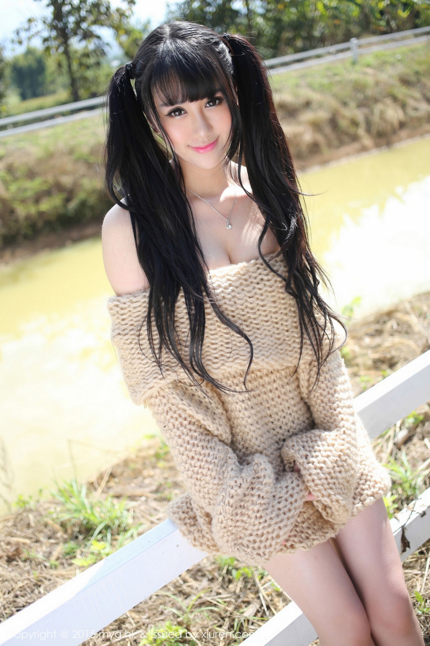 杨晓青儿《极品清新短裙+内衣外拍》 [美媛馆MyGirl] Vol.093