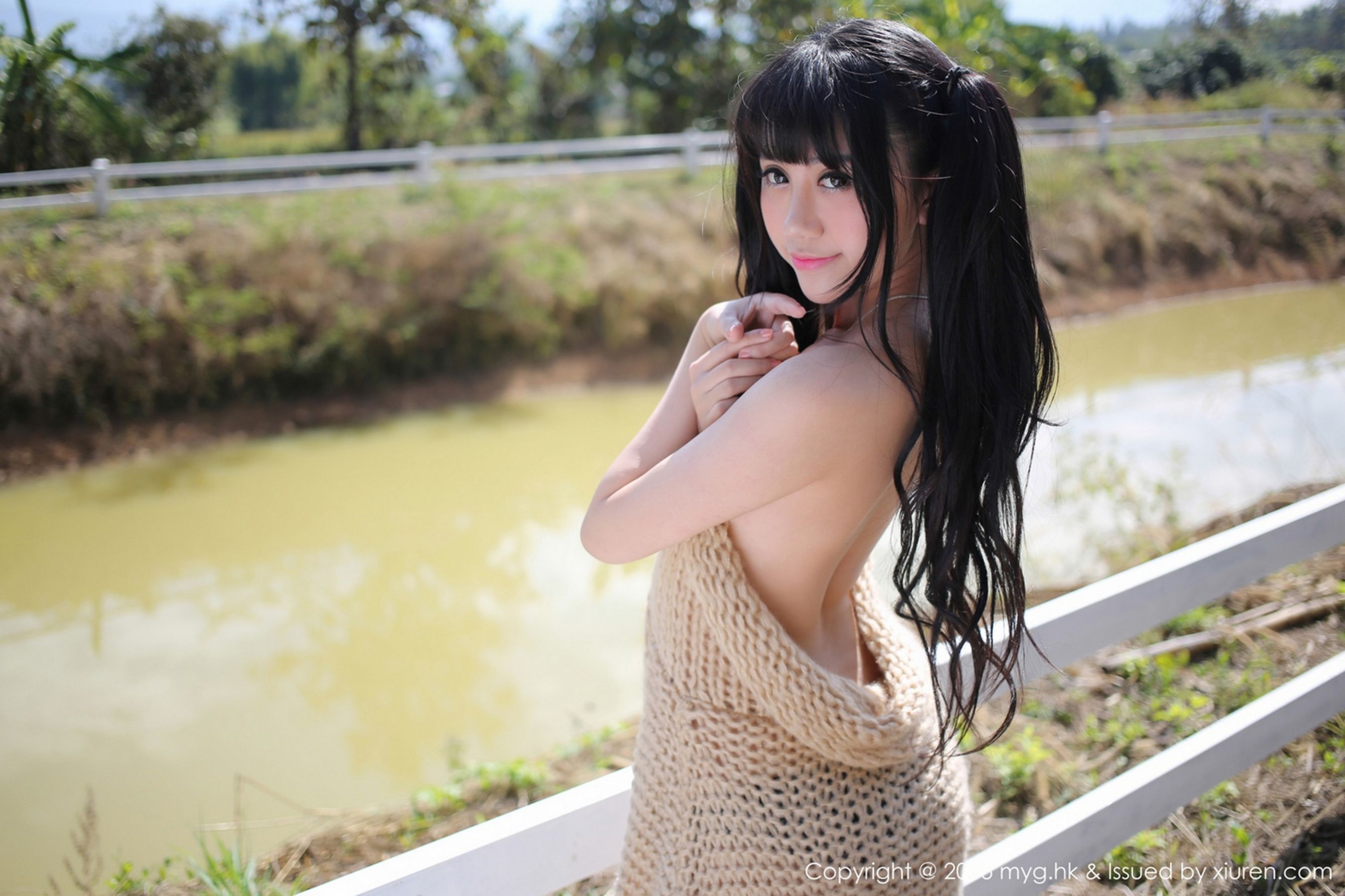 杨晓青儿《极品清新短裙+内衣外拍》 [美媛馆MyGirl] Vol.093