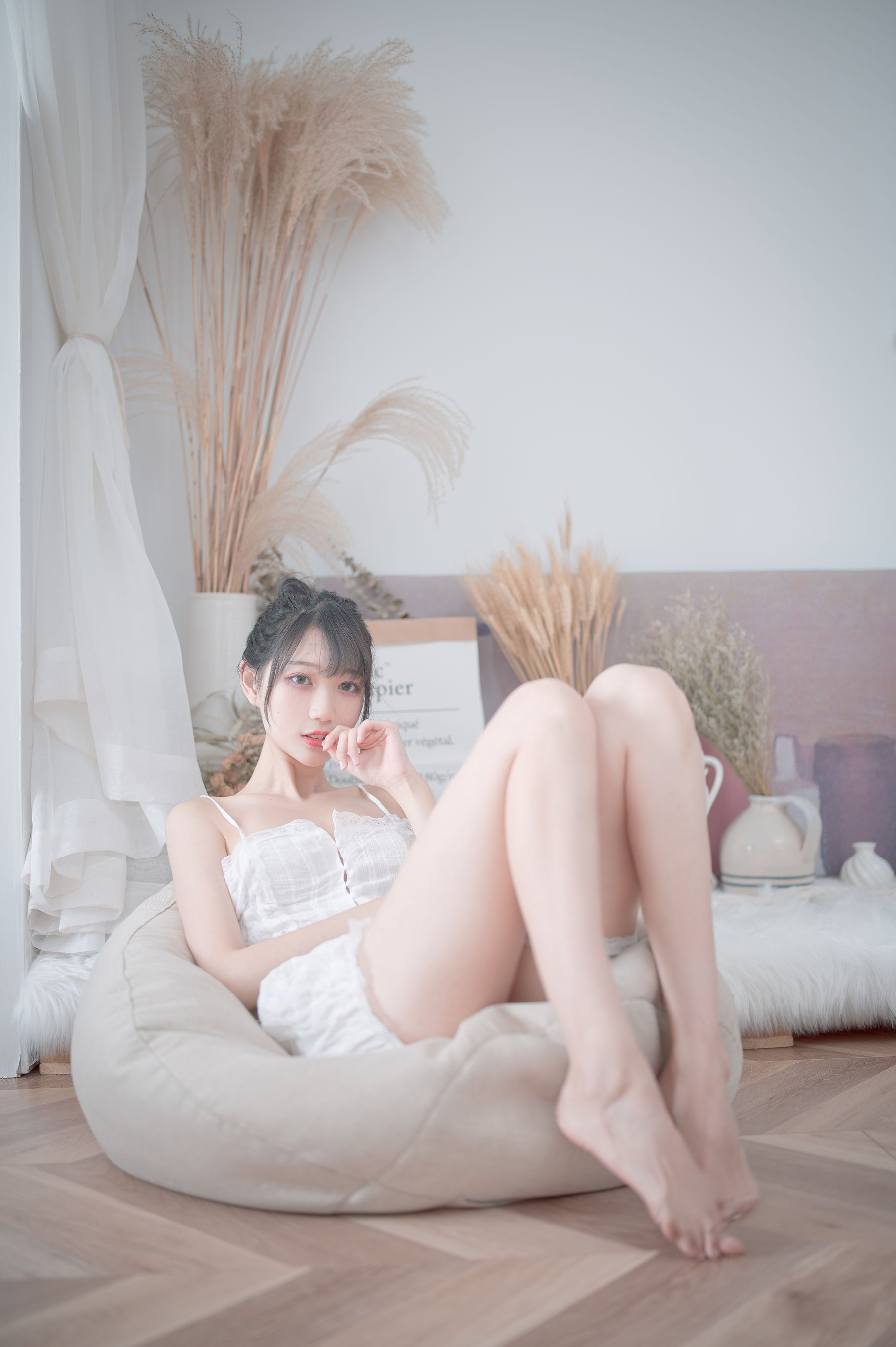 [COS福利] 周叽是可爱兔兔 - 白色睡衣