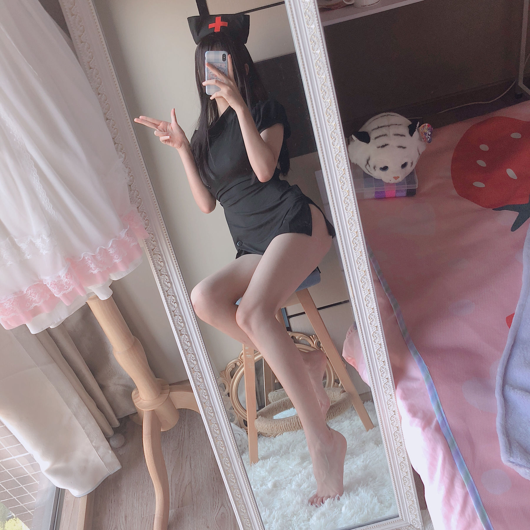[COS福利] 萌妹子眼酱大魔王w - 黑护士