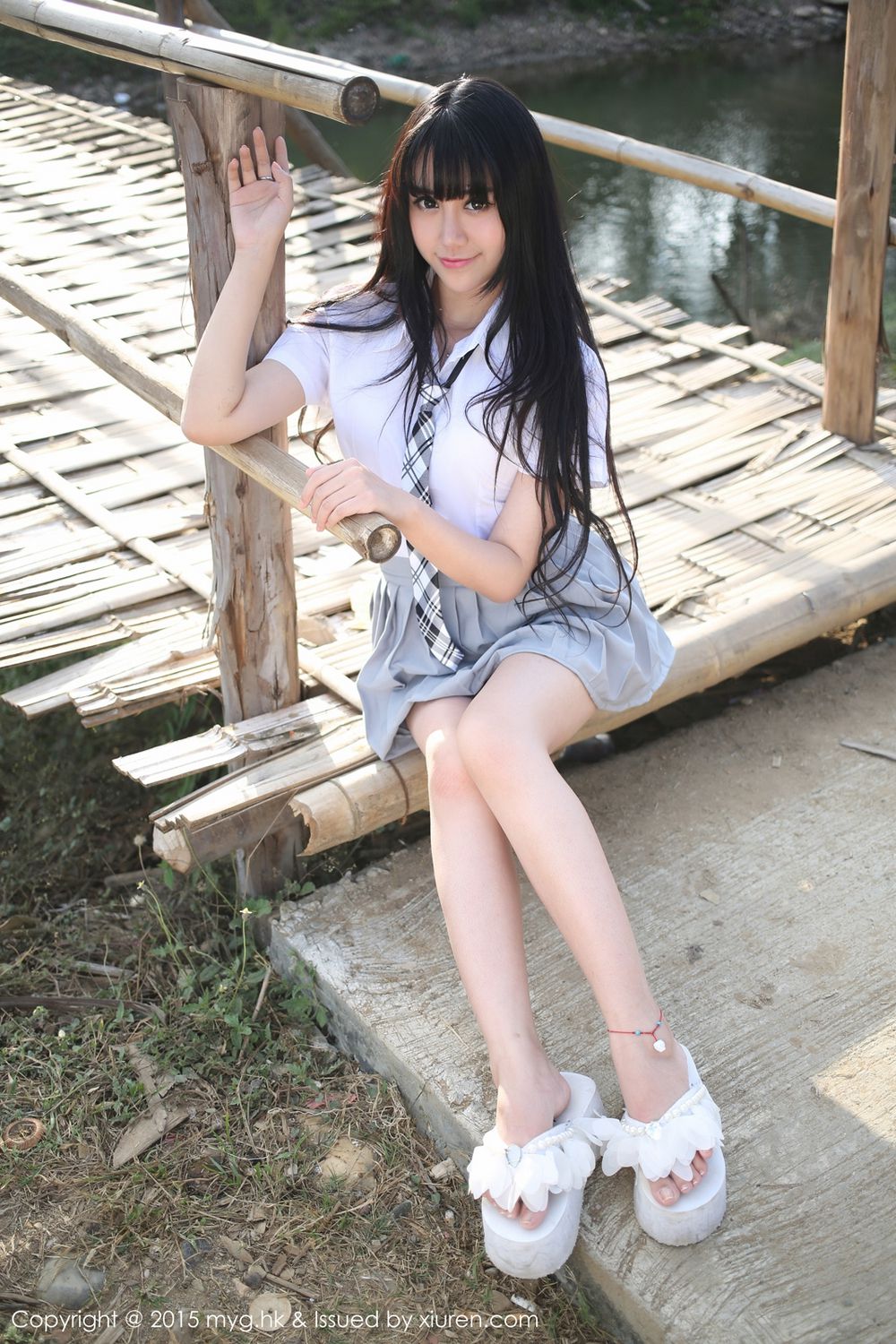 杨晓青儿《比基尼+校服外拍》 [美媛馆MyGirl] Vol.096