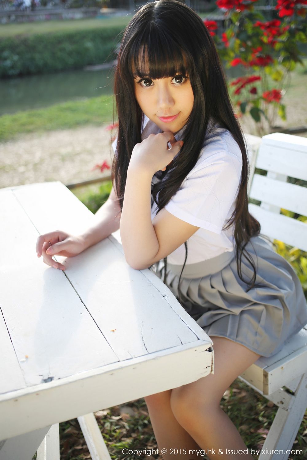 杨晓青儿《比基尼+校服外拍》 [美媛馆MyGirl] Vol.096
