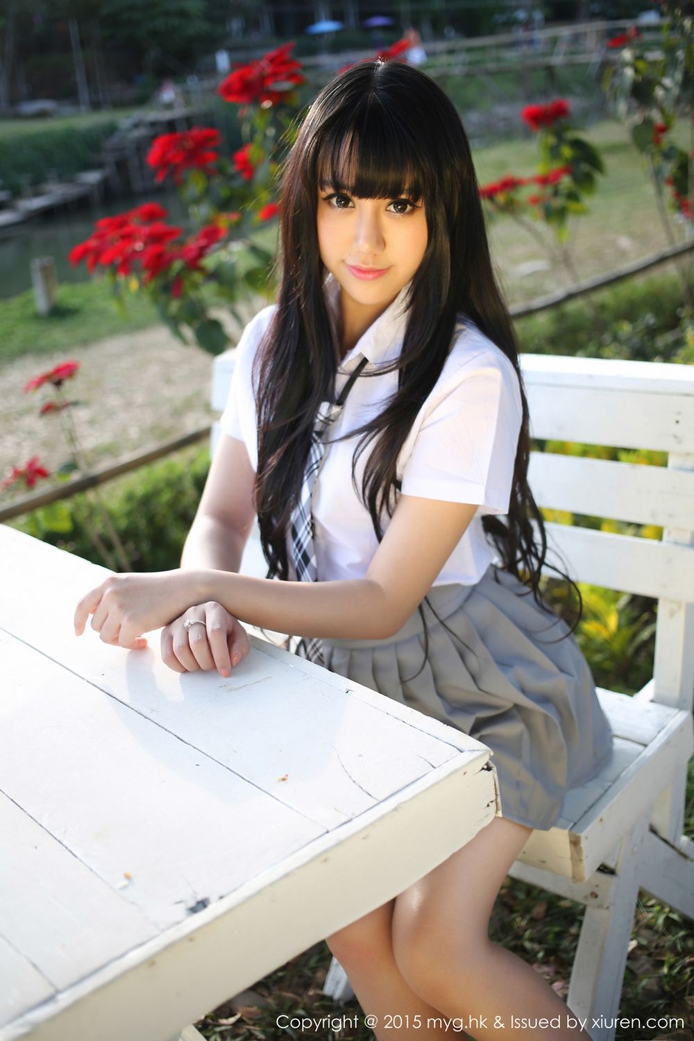 杨晓青儿《比基尼+校服外拍》 [美媛馆MyGirl] Vol.096