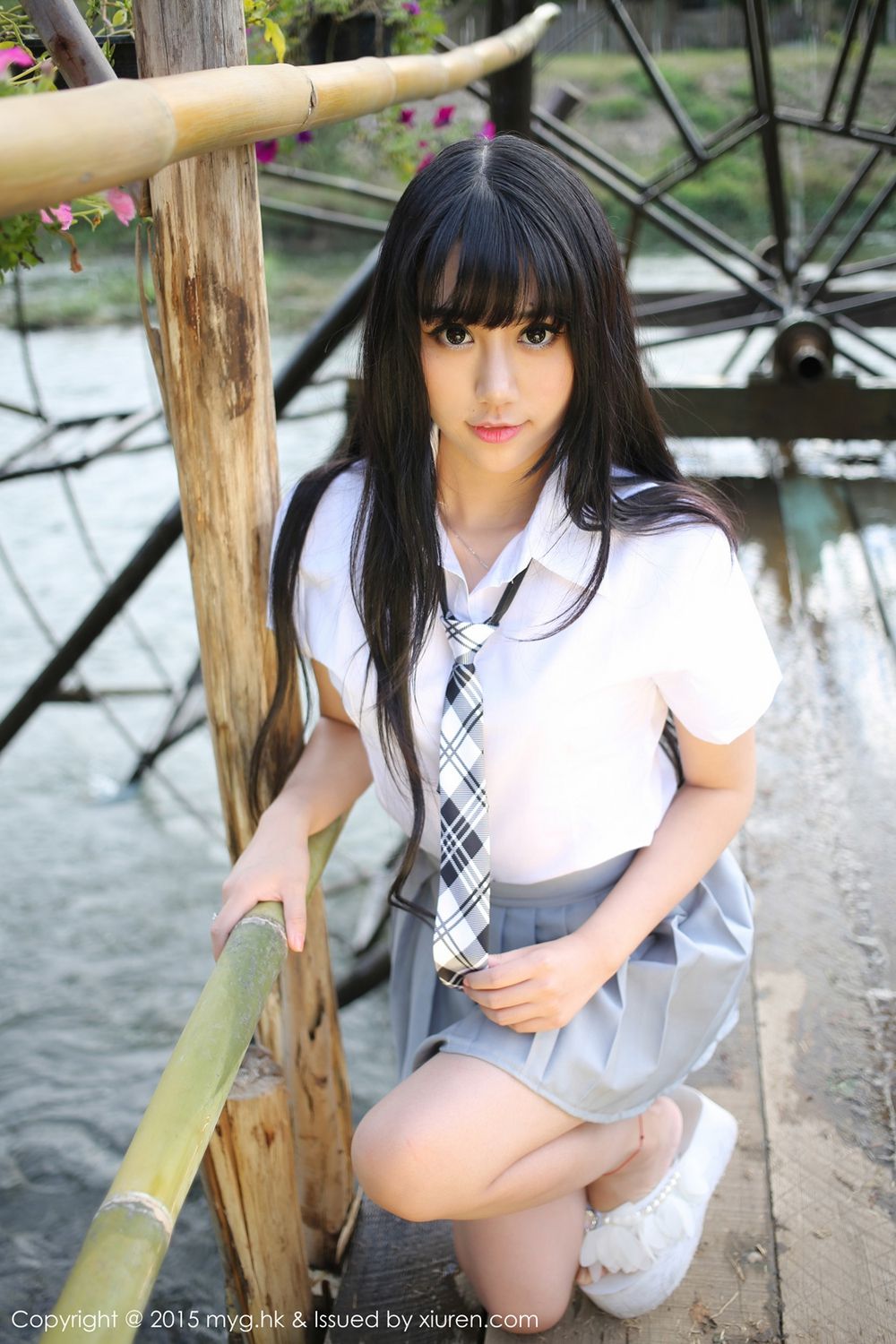 杨晓青儿《比基尼+校服外拍》 [美媛馆MyGirl] Vol.096