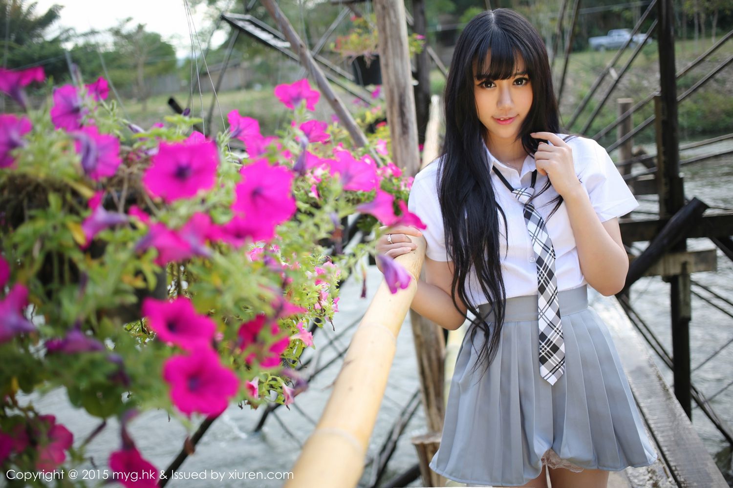 杨晓青儿《比基尼+校服外拍》 [美媛馆MyGirl] Vol.096