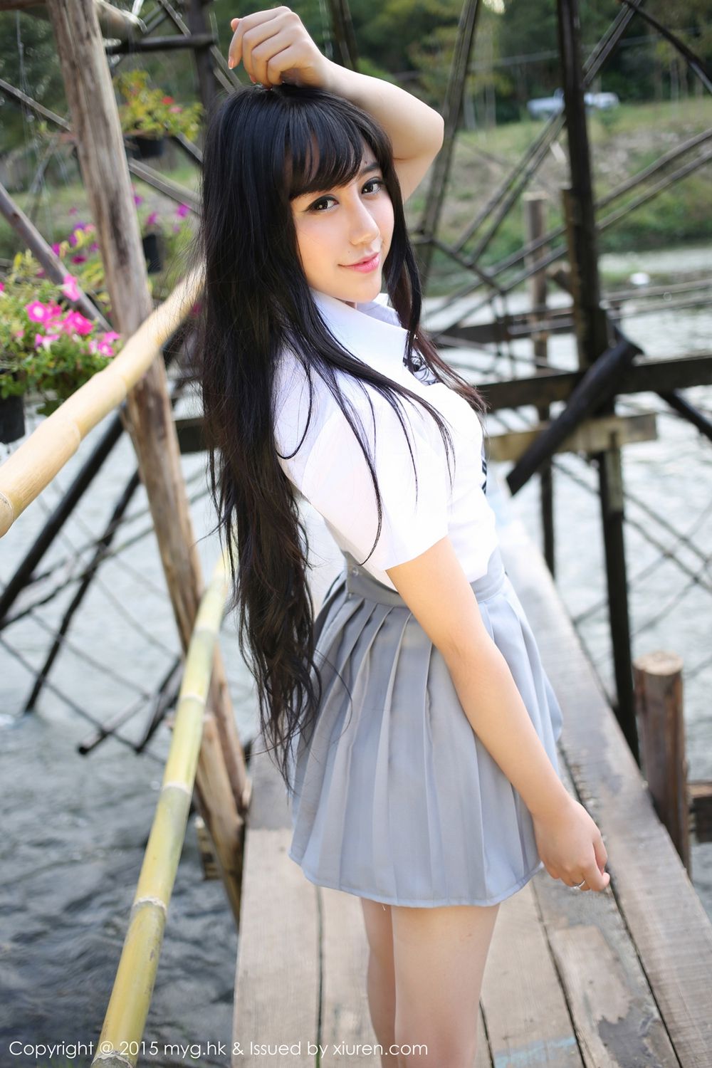 杨晓青儿《比基尼+校服外拍》 [美媛馆MyGirl] Vol.096