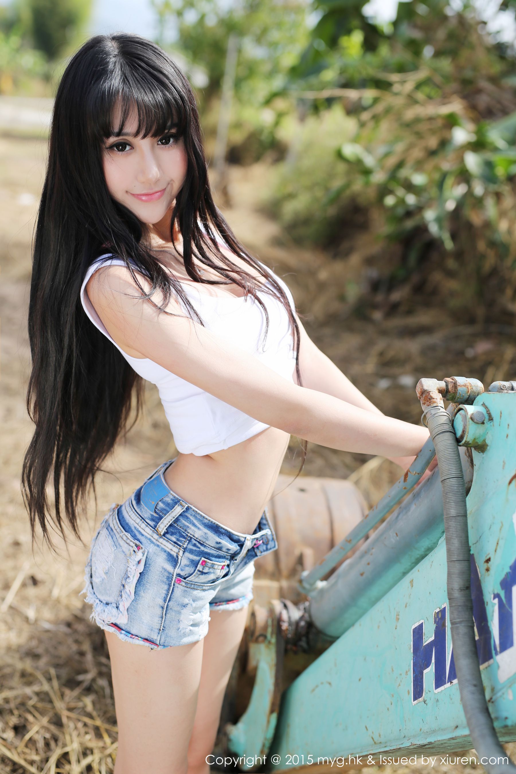 杨晓青儿《泰国Pai县》校服+热裤+内衣 [美媛馆MyGirl] Vol.099