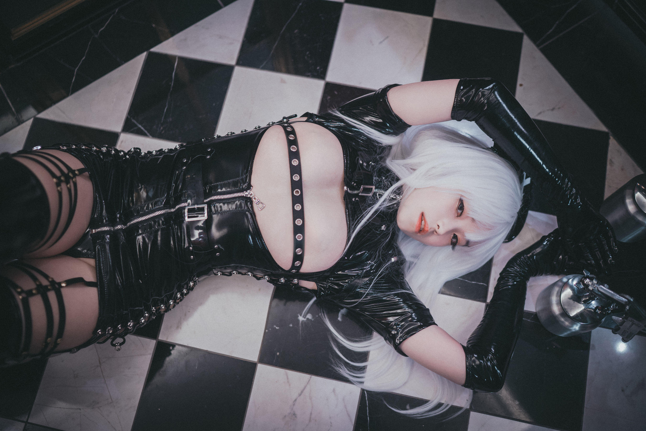 [COS福利] BamBi写真 - Poisonous Nurse