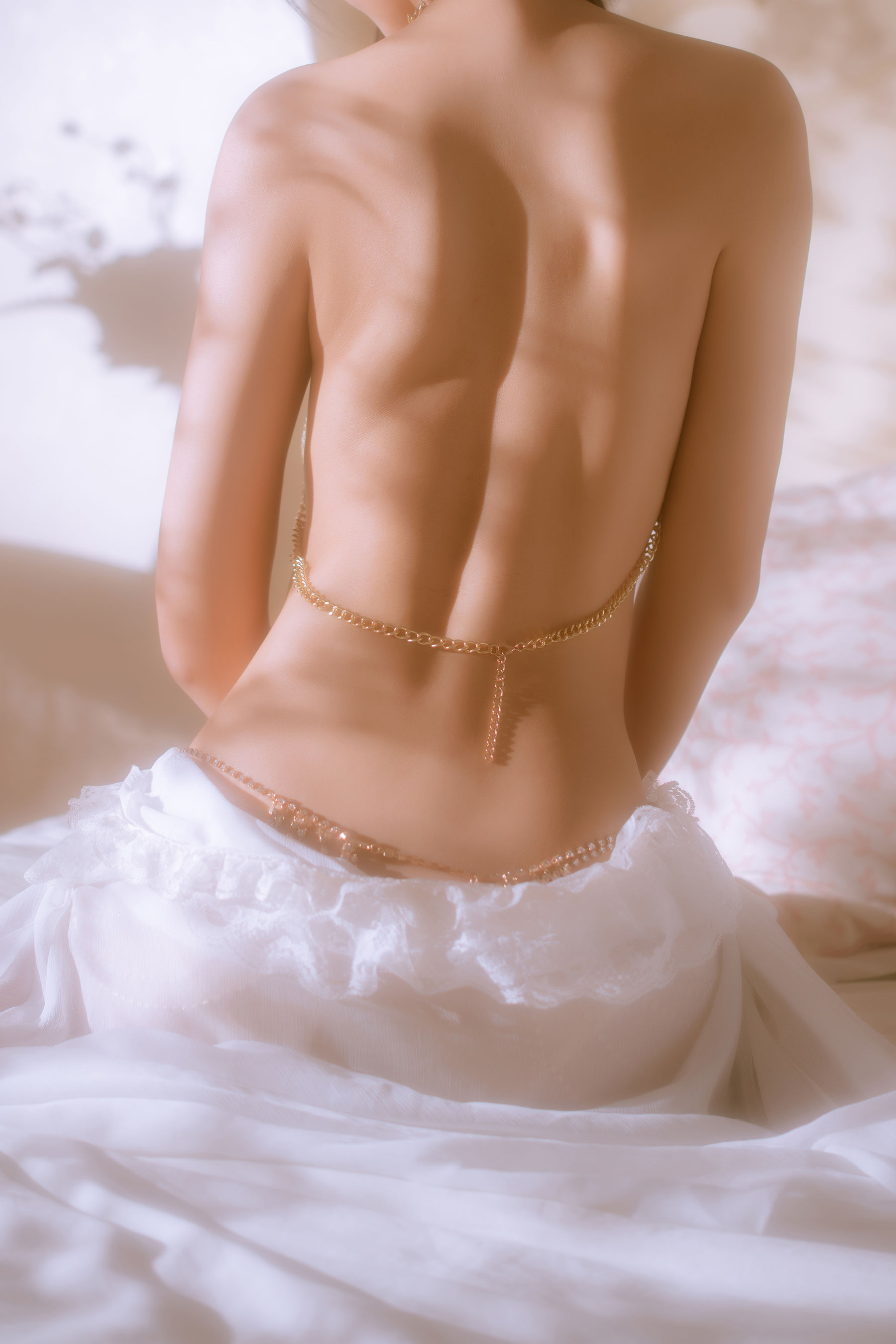 [COS福利] 阳光美少女萌芽儿o0 - 金色套装