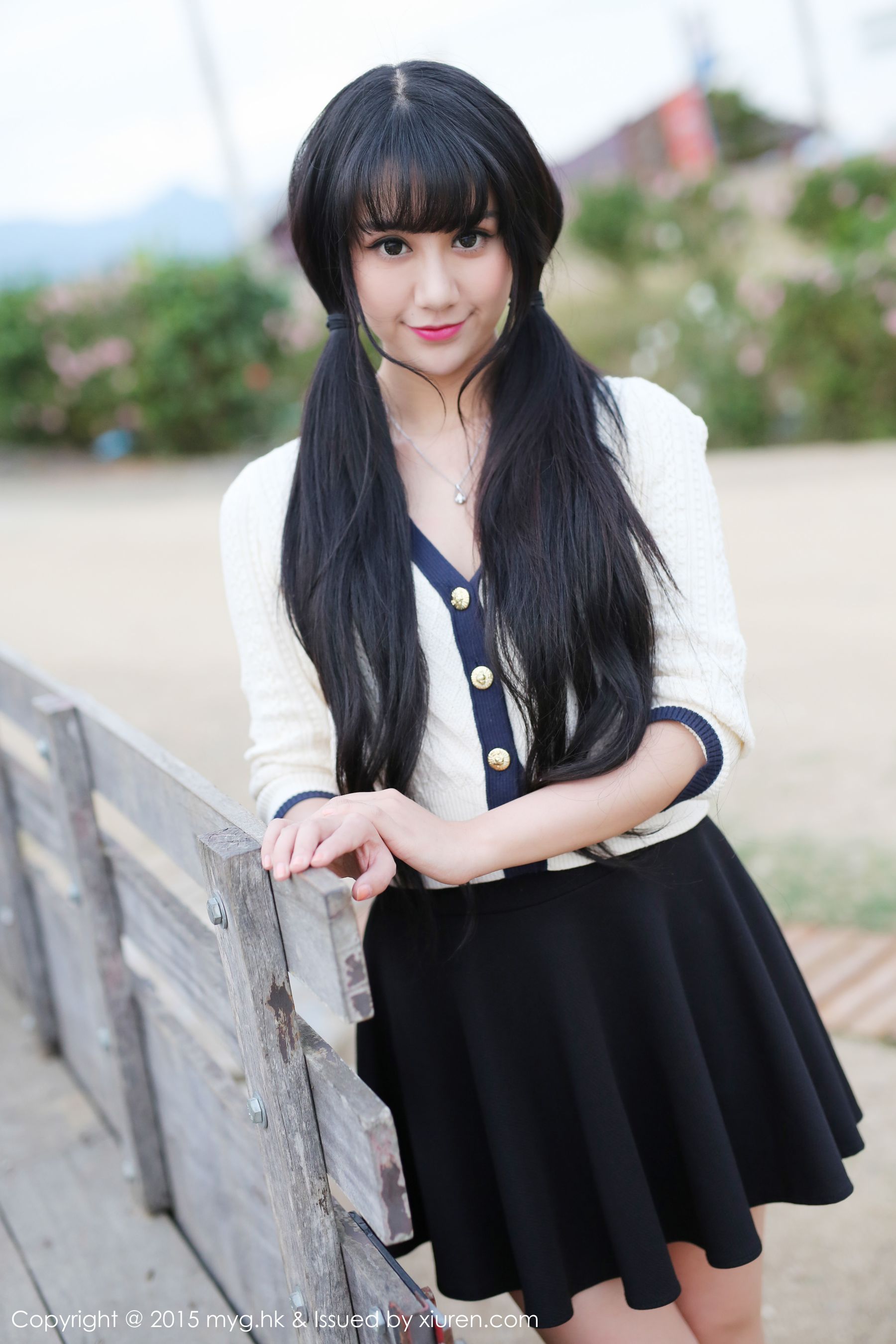 杨晓青儿《丁字裤翘臀+街拍系列》 [美媛馆MyGirl] Vol.102
