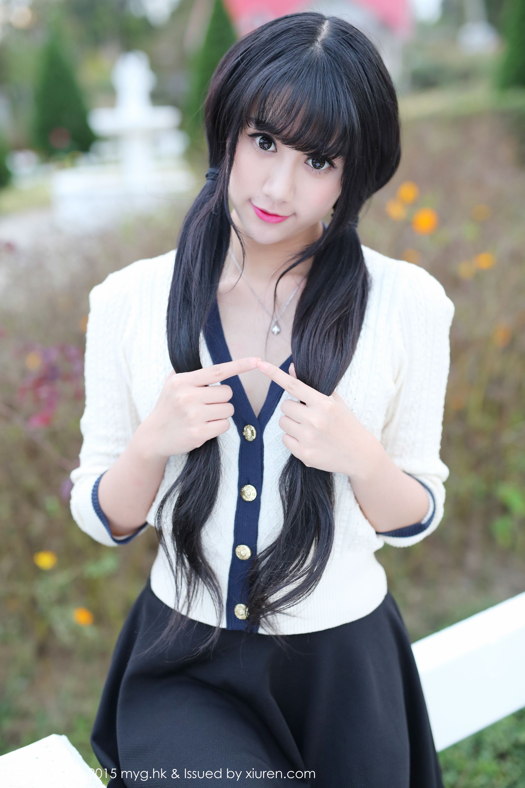 杨晓青儿《丁字裤翘臀+街拍系列》 [美媛馆MyGirl] Vol.102