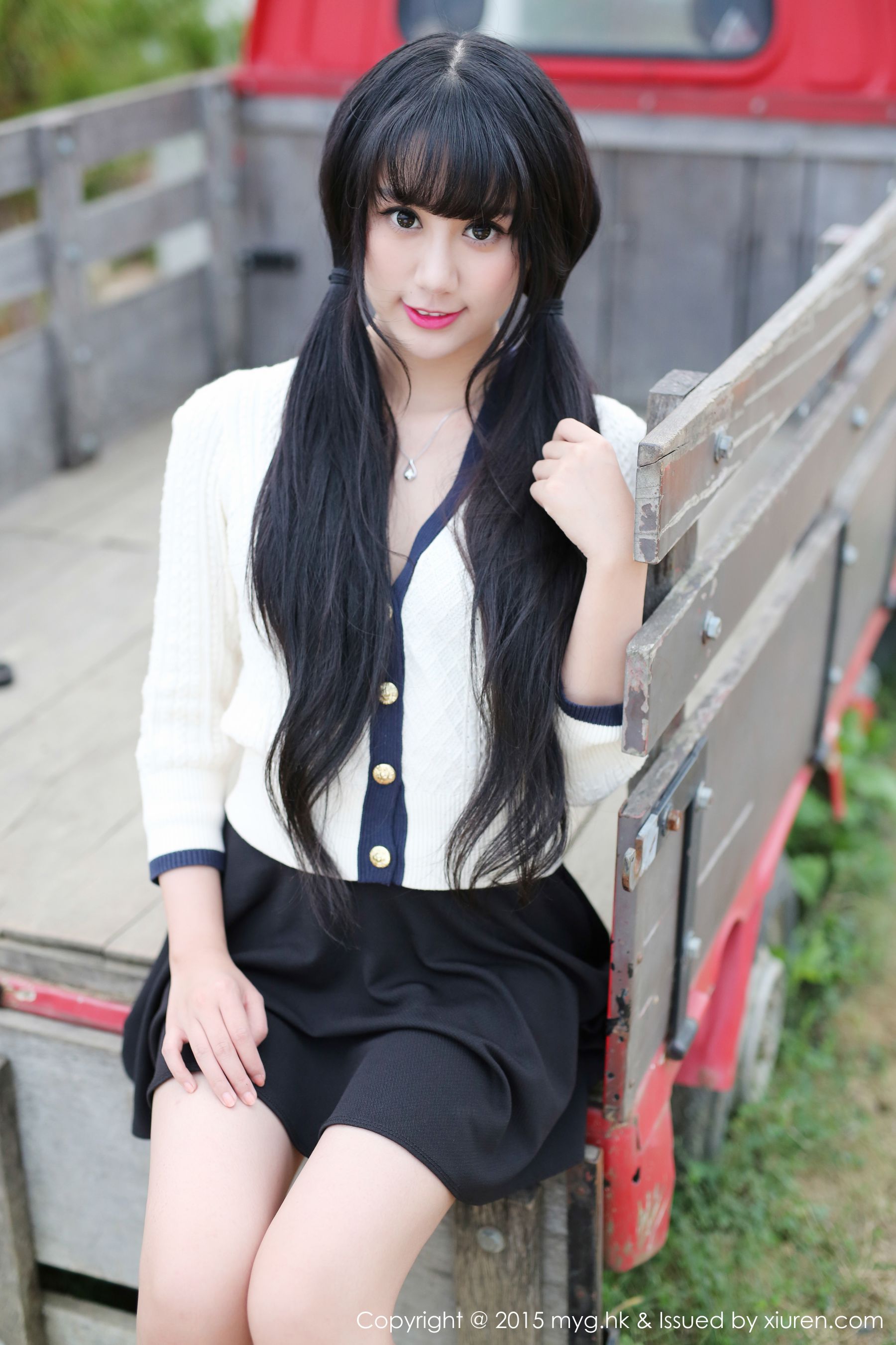 杨晓青儿《丁字裤翘臀+街拍系列》 [美媛馆MyGirl] Vol.102