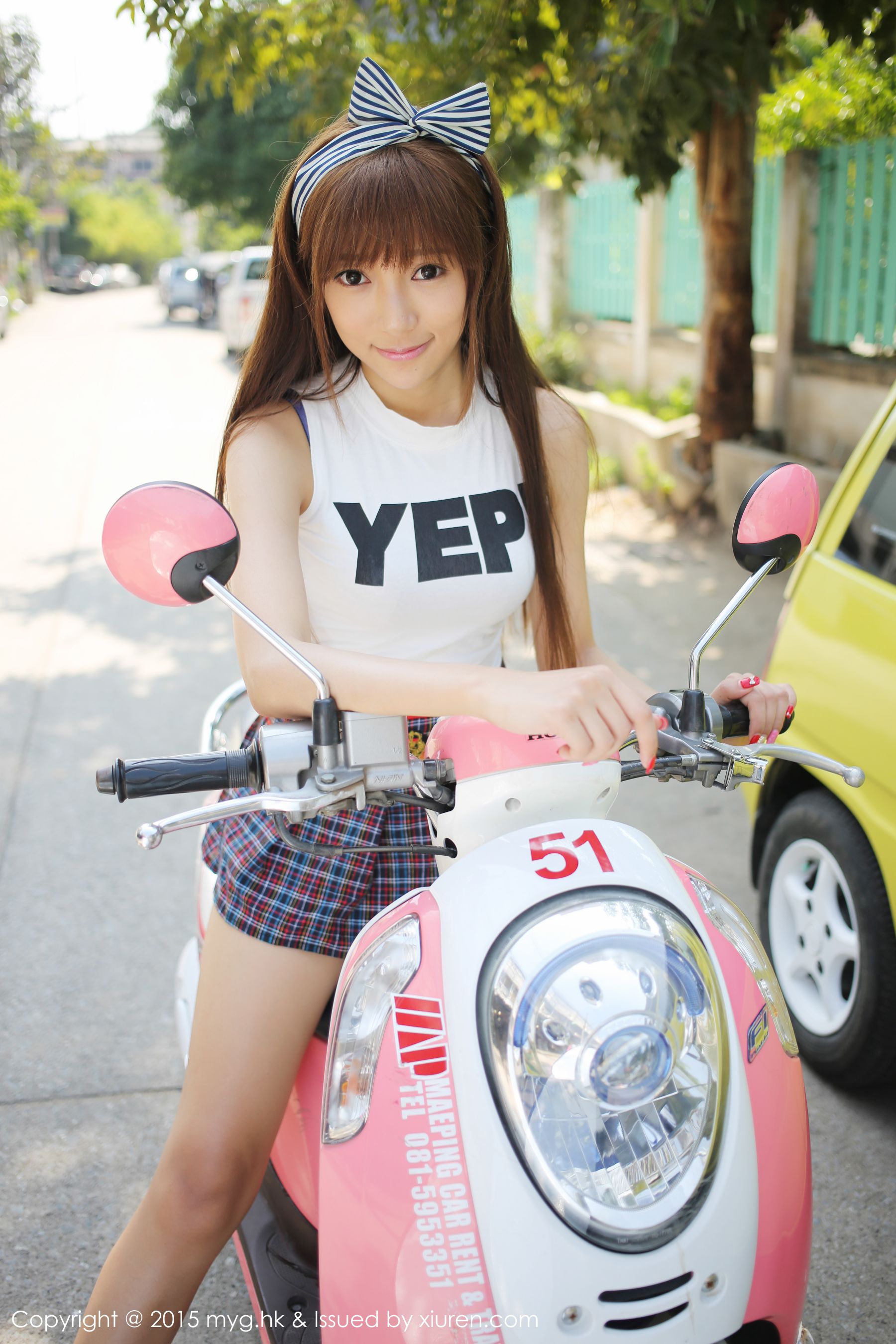 王馨瑶yanni《街拍极品校服少女》 [美媛馆MyGirl] Vol.103