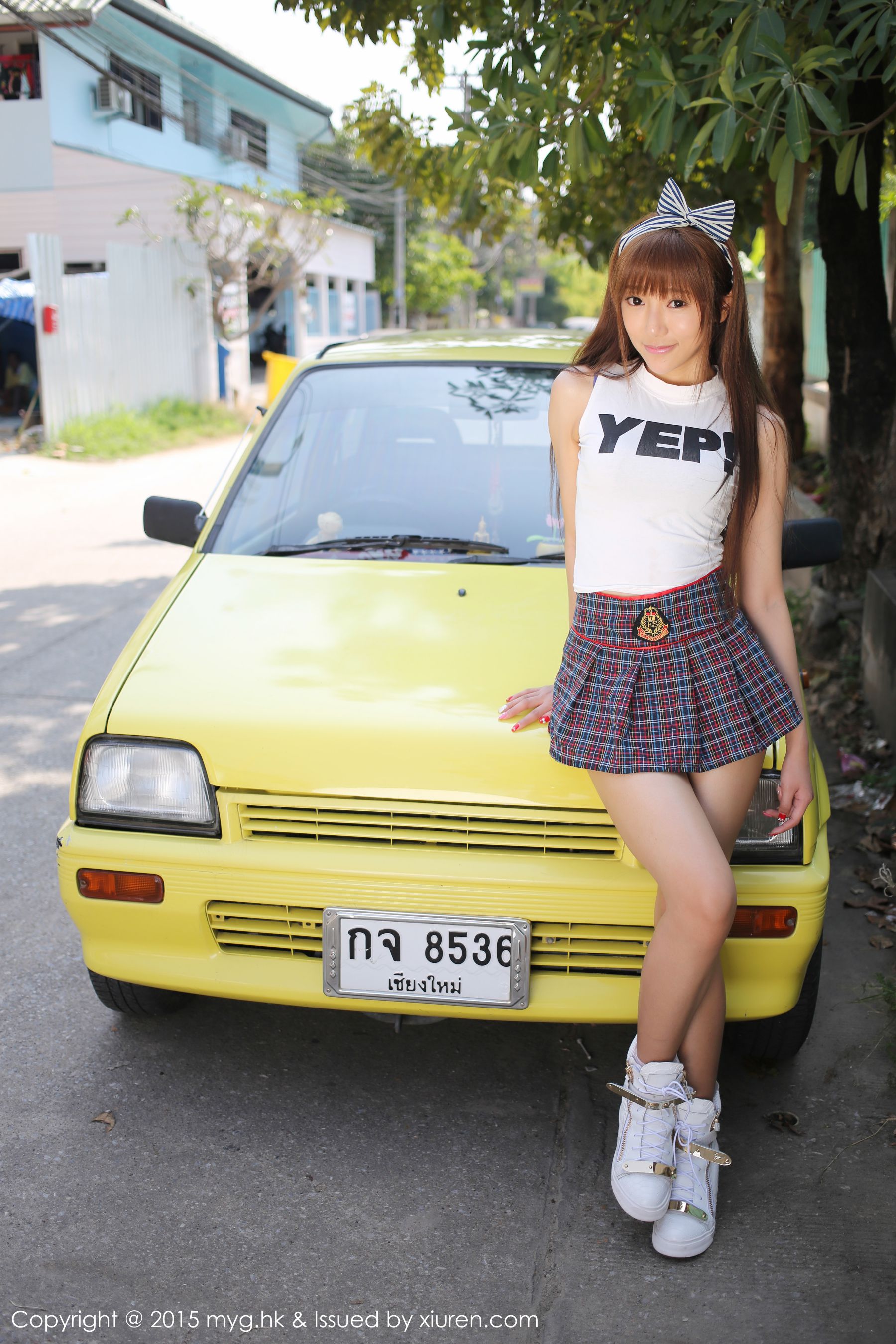 王馨瑶yanni《街拍极品校服少女》 [美媛馆MyGirl] Vol.103
